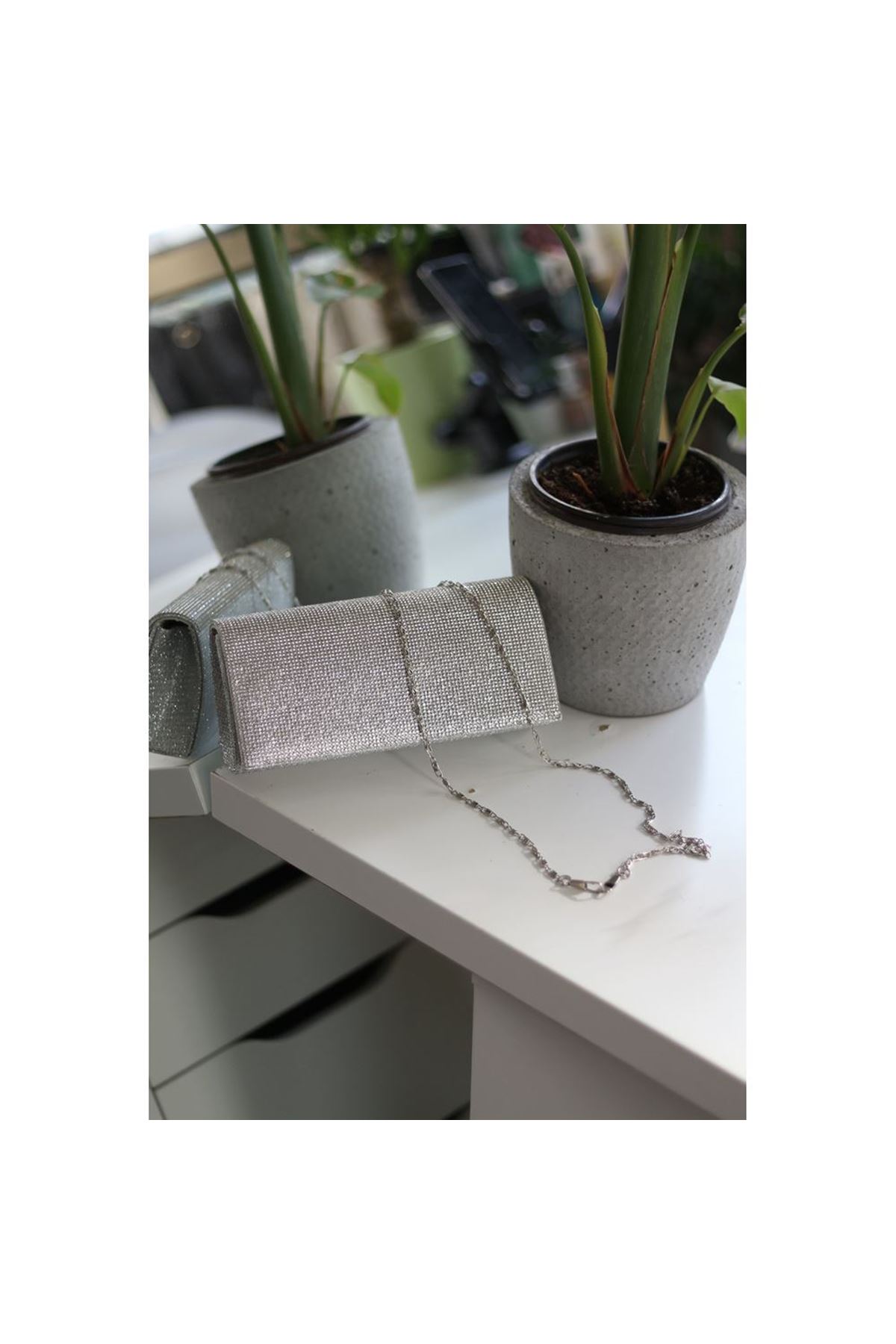 Kadın Silver Taş Kapak Detaylı Zincirli Abiye Omuz Çantası