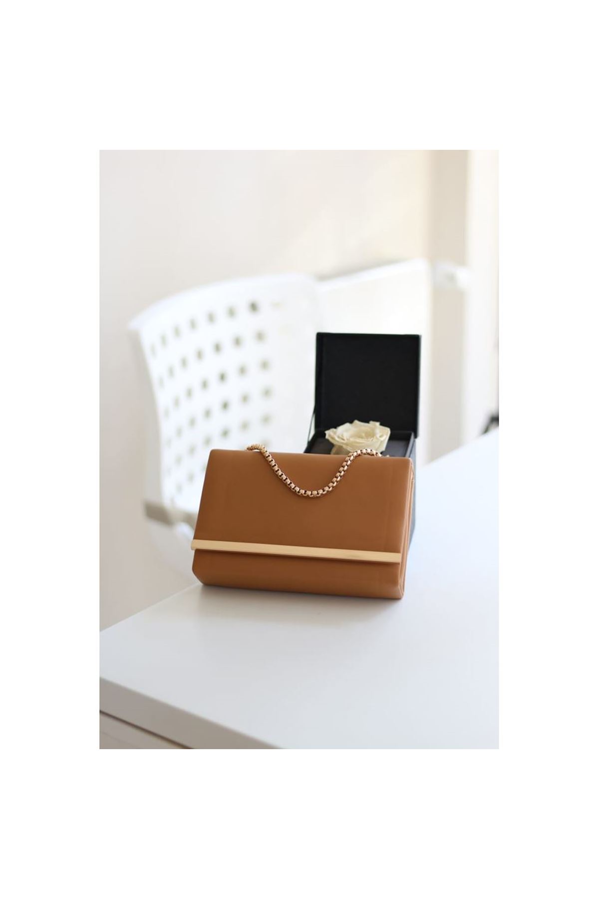 Taba Gold Şerit Detaylı Omuz Çantası