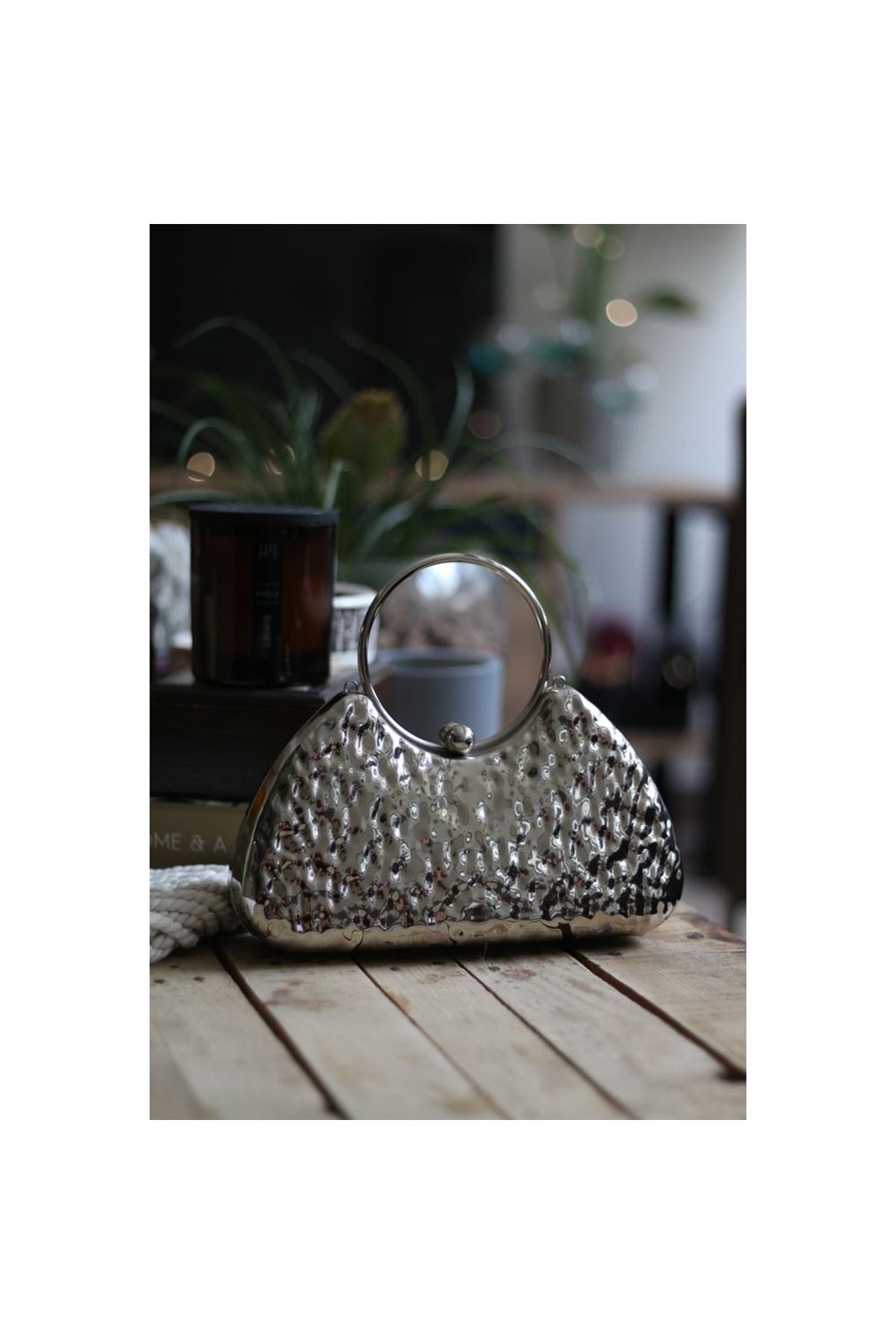 Silver Taş Doku Metalik Oval Tutma Form Abiye El Çantası