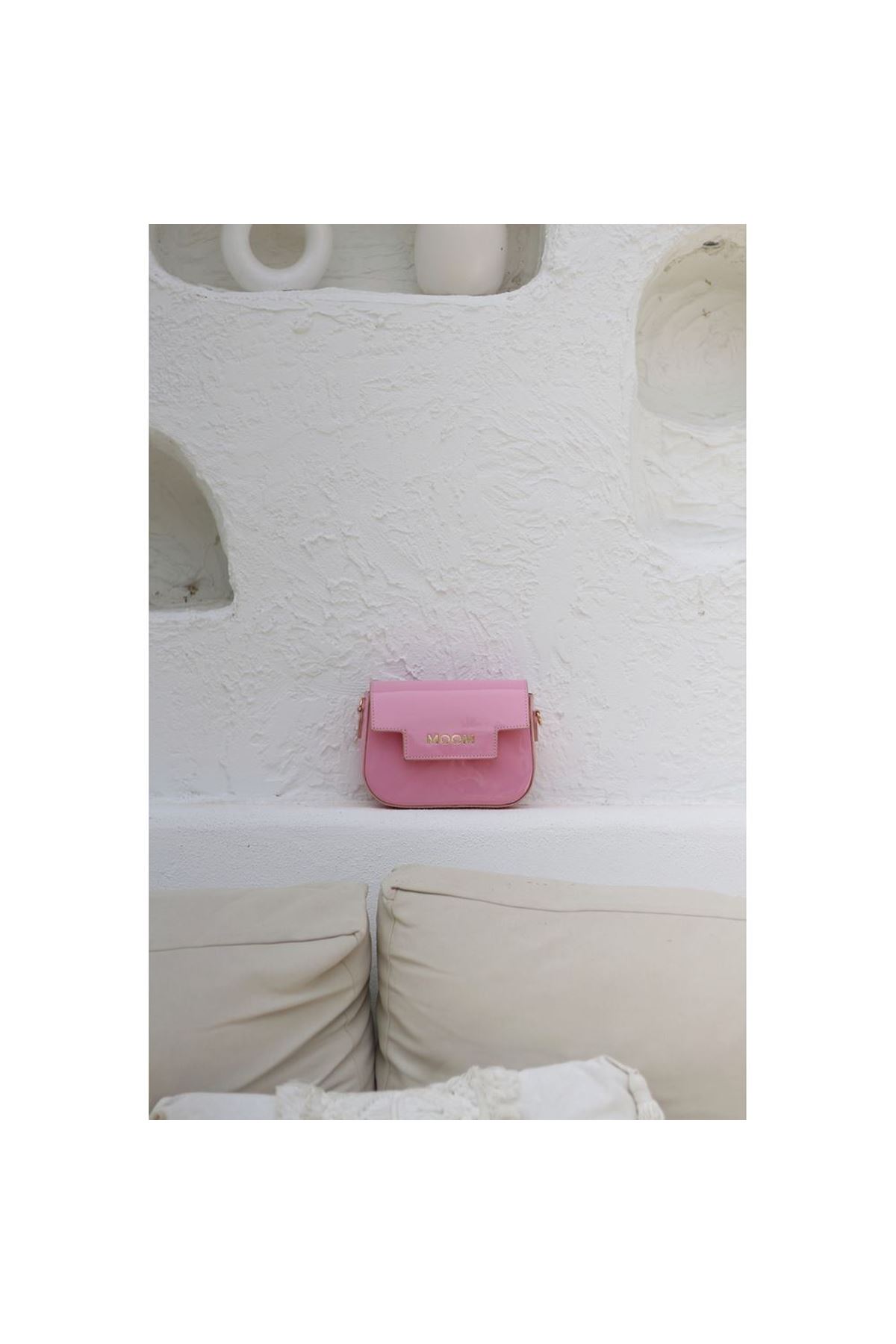 Kadın Rugan Pembe Örme Sap Detaylı Zincirli Omuz Çantası