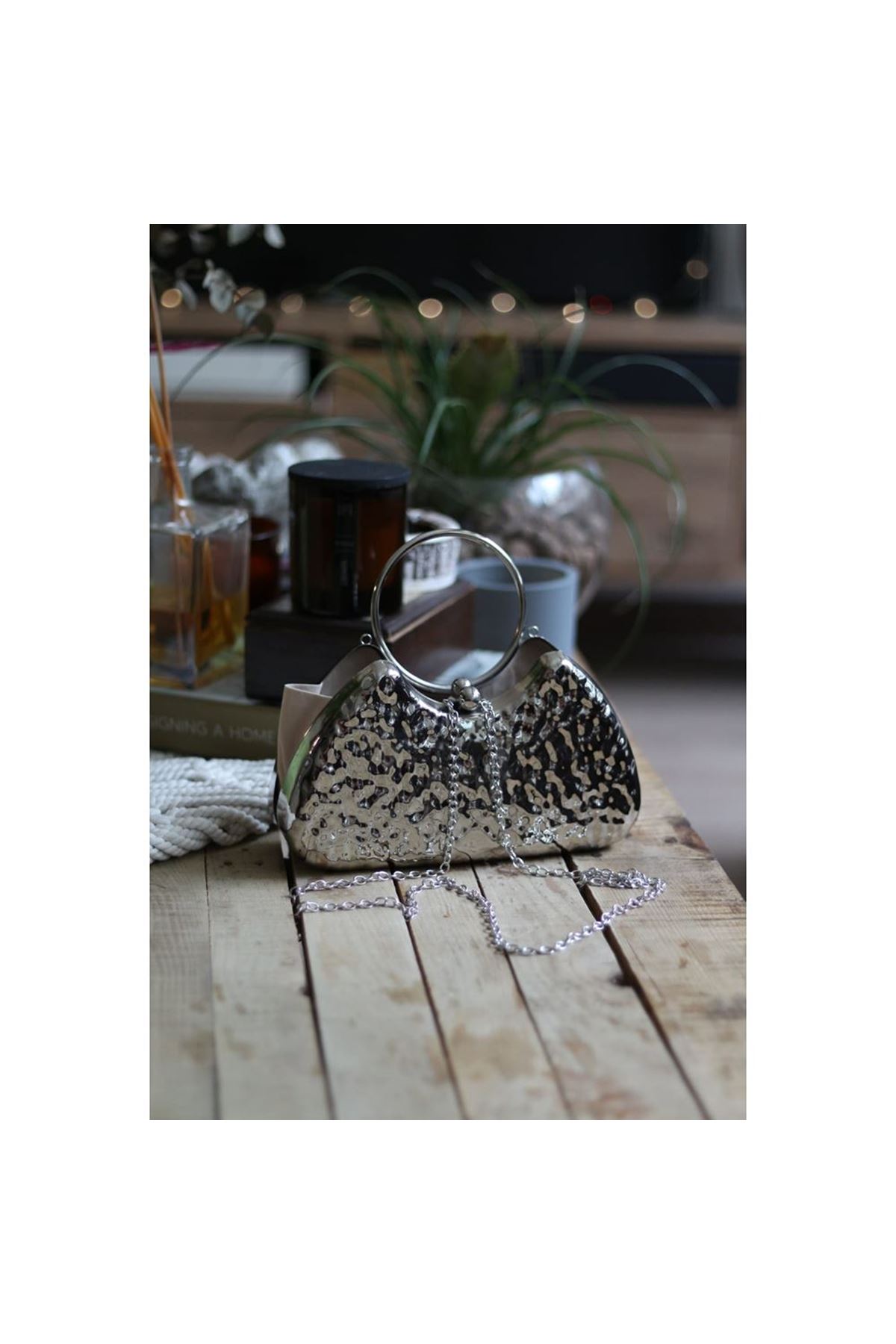 Silver Taş Doku Metalik Oval Tutma Form Abiye El Çantası