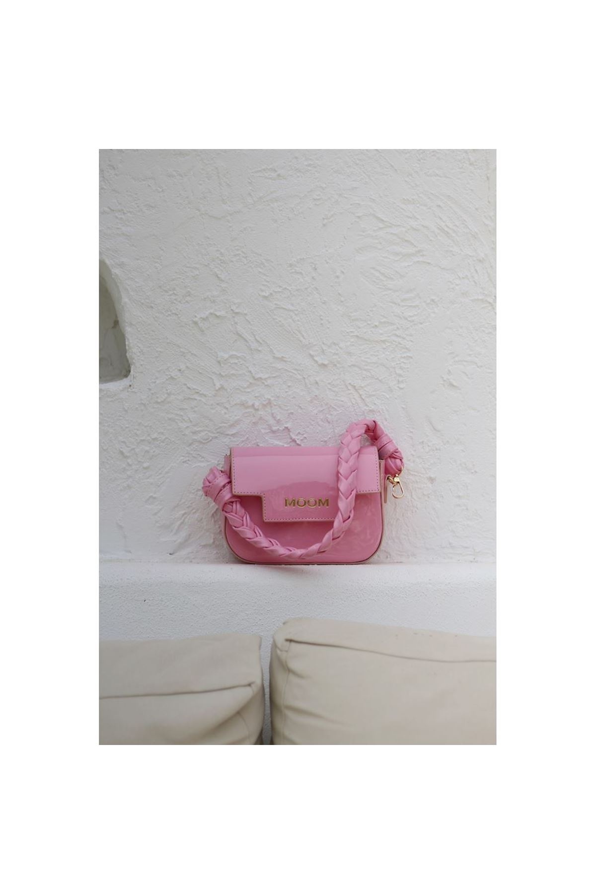 Kadın Rugan Pembe Örme Sap Detaylı Zincirli Omuz Çantası