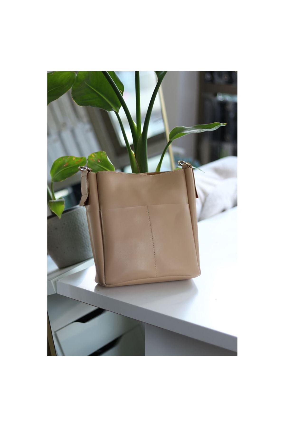 Kadın Nude Çift Cep Detaylı Büyük Boy Askılı Omuz Çantası