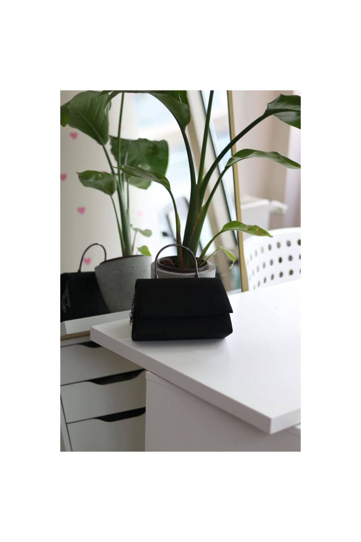 Kadın Siyah Mat Deri Metal Sap Detaylı El &amp;amp; Omuz Çantas