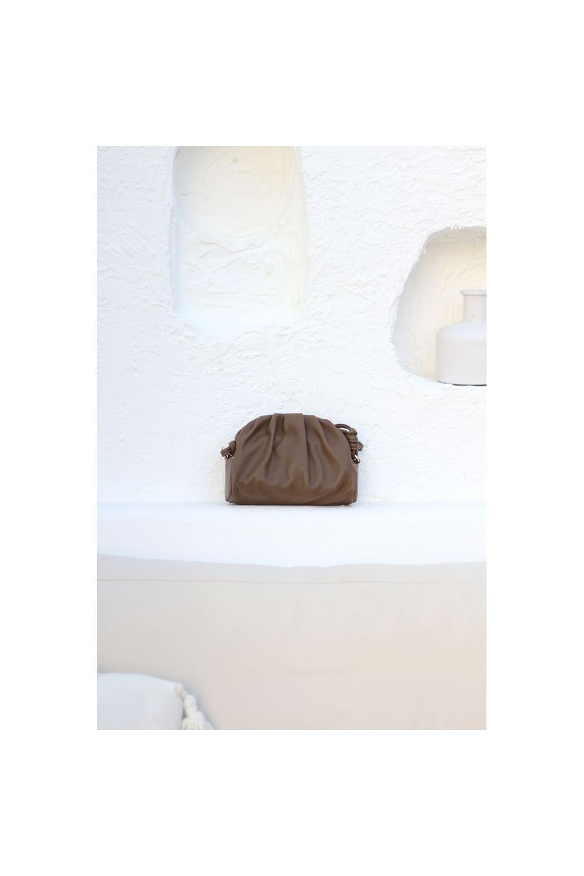 Kadın Vizon Yumuşak Pileli Omuz Çantası