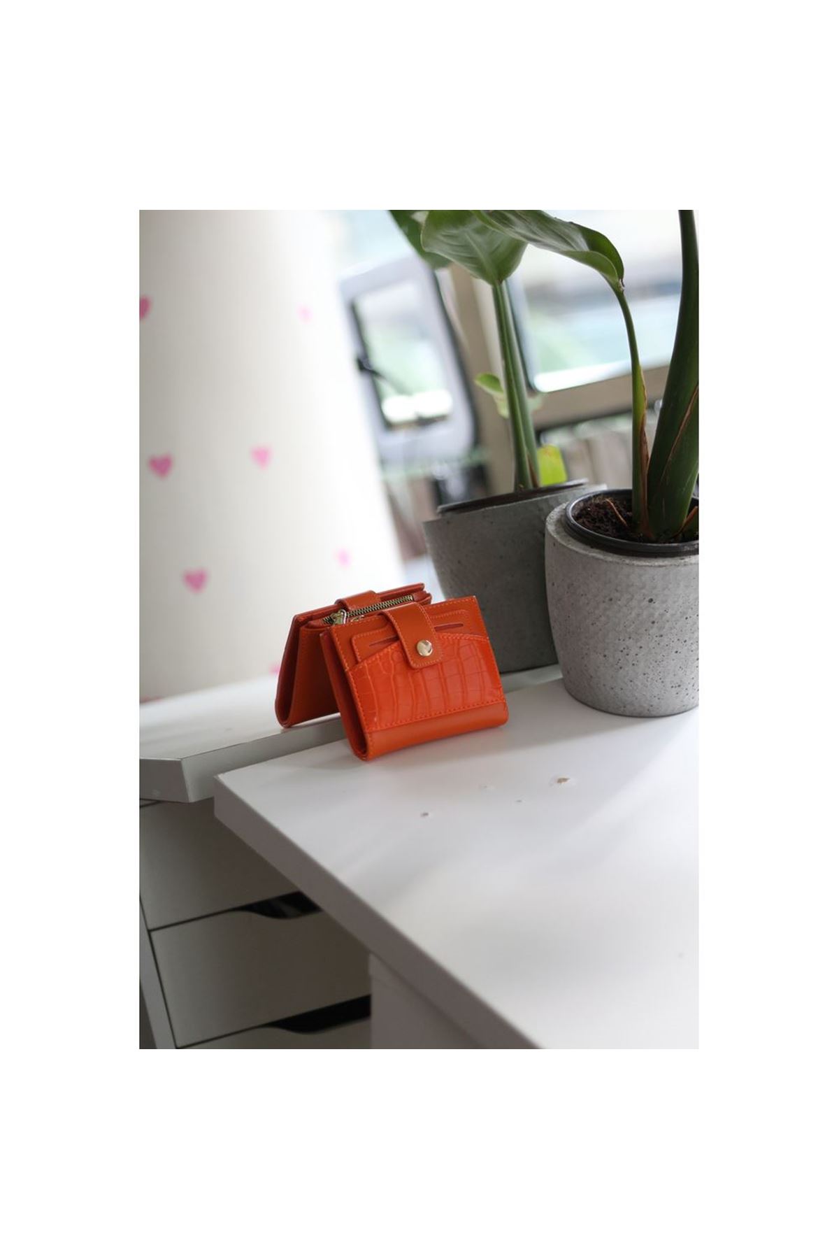 Kadın Turuncu Kroko Desenli Kartlık Detaylı Kare Cüzdan