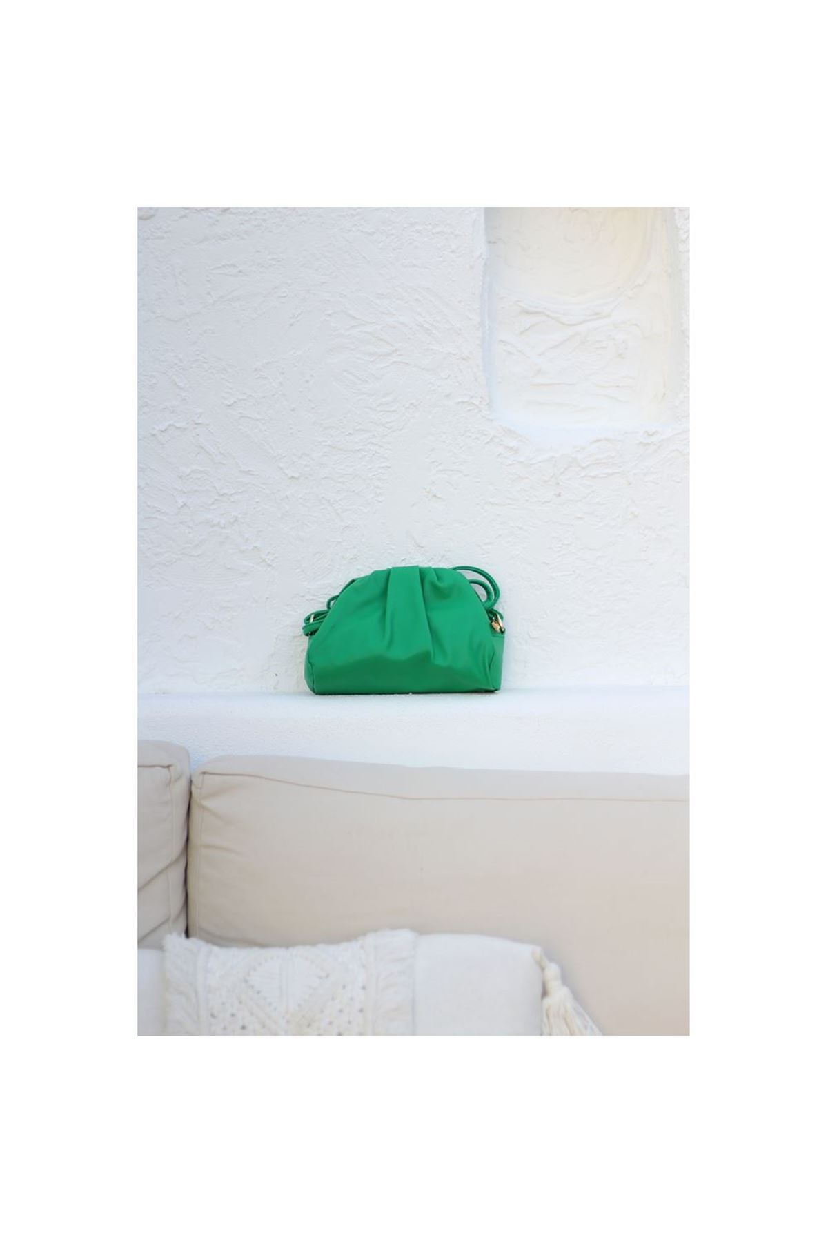 Kadın Çimen Yeşili Yumuşak Pileli Omuz Çantası