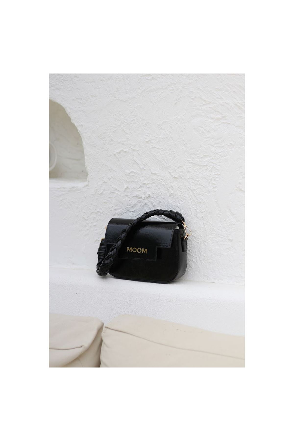 Kadın Siyah Örme Sap Detaylı Zincirli Omuz Çantası