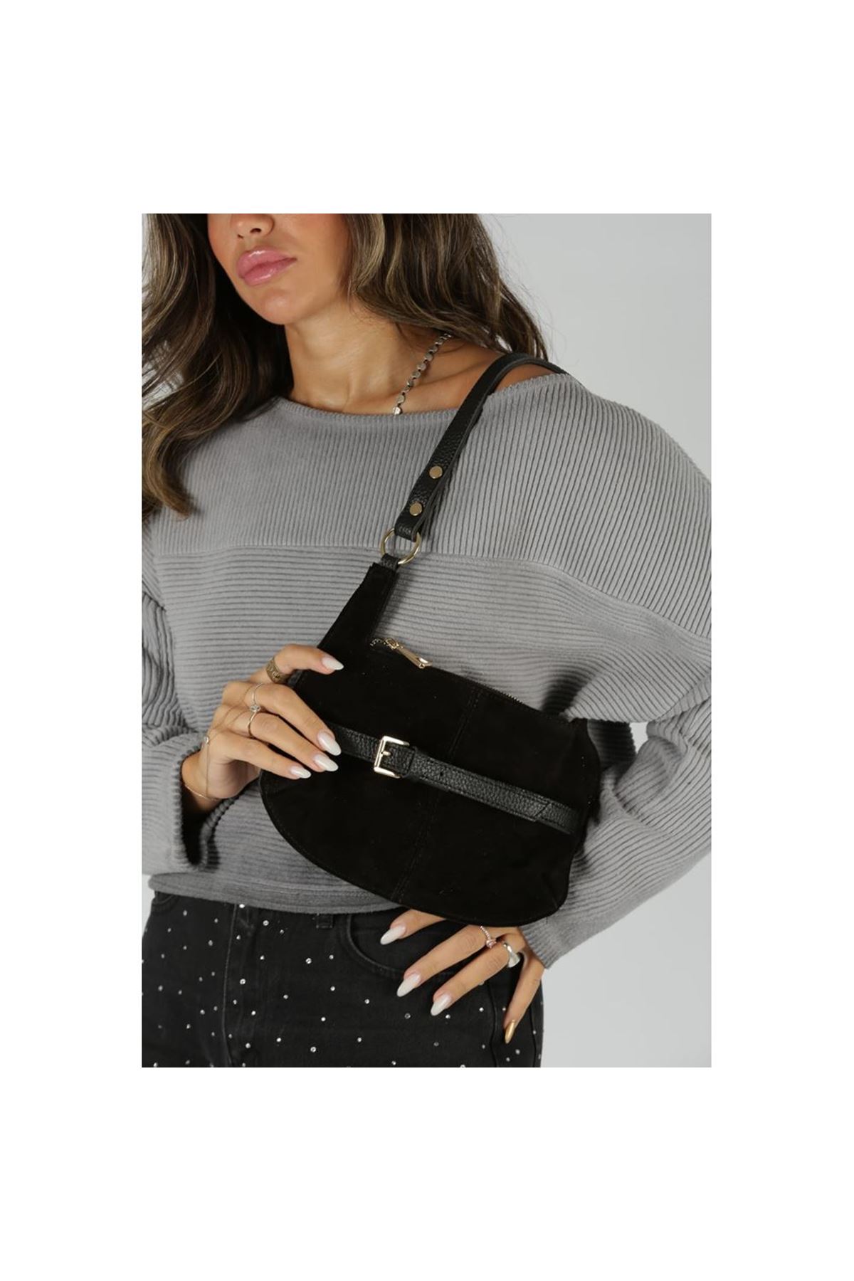 Kadın Siyah Süet Gold Toka Detaylı Slim Omuz Çantası