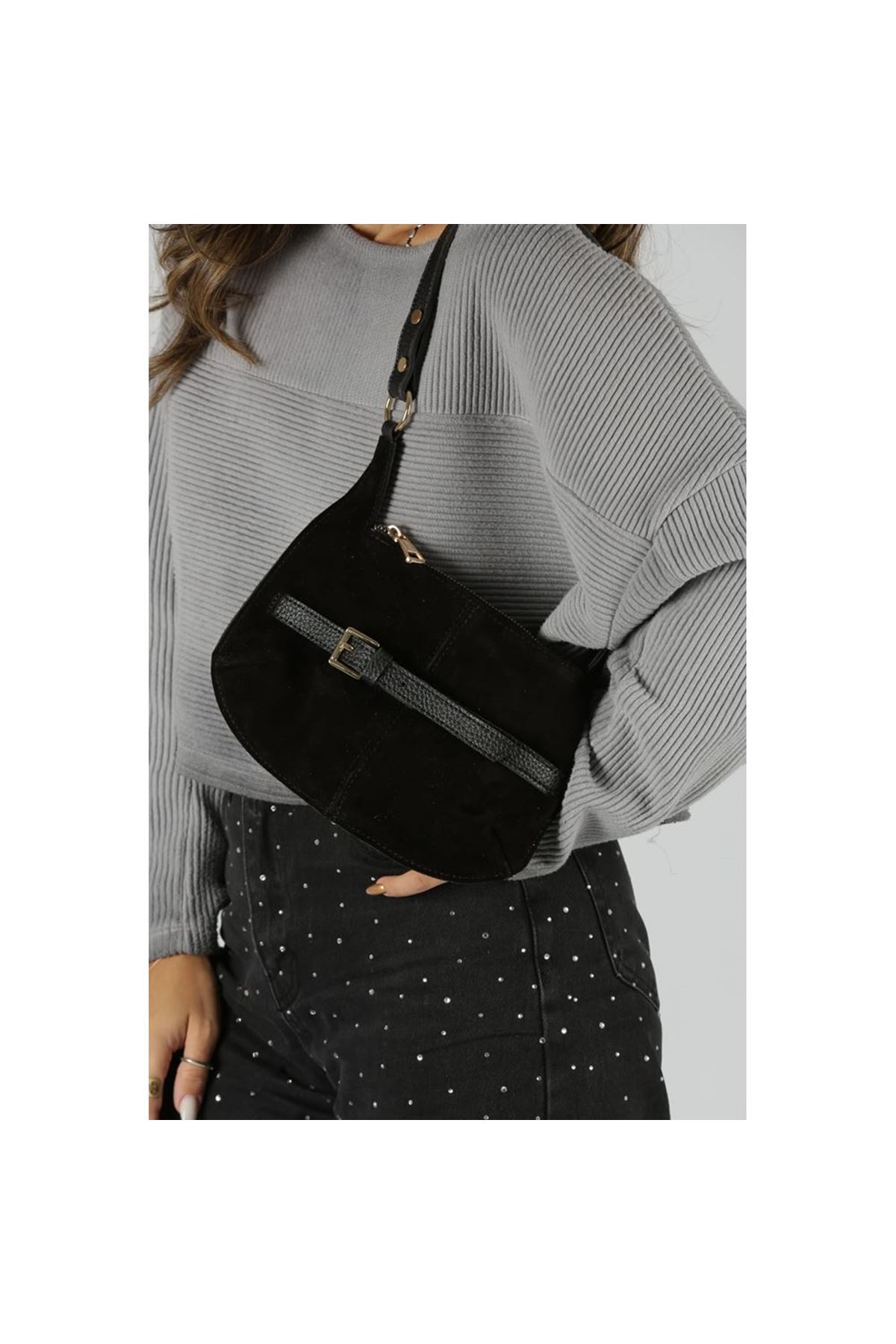 Kadın Siyah Süet Gold Toka Detaylı Slim Omuz Çantası