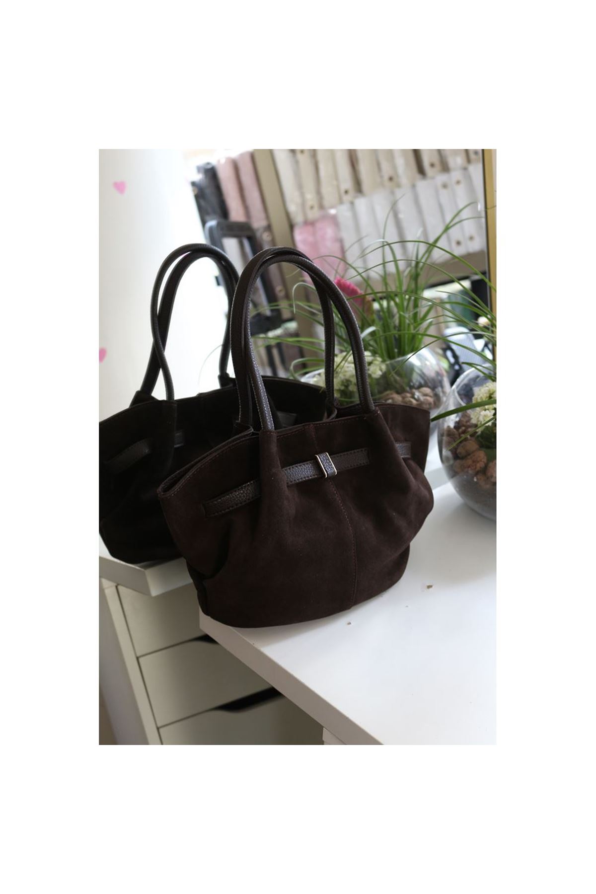 Kadın Acı Kahve Süet Gold Toka Detaylı Orta Boy Omuz Çantası