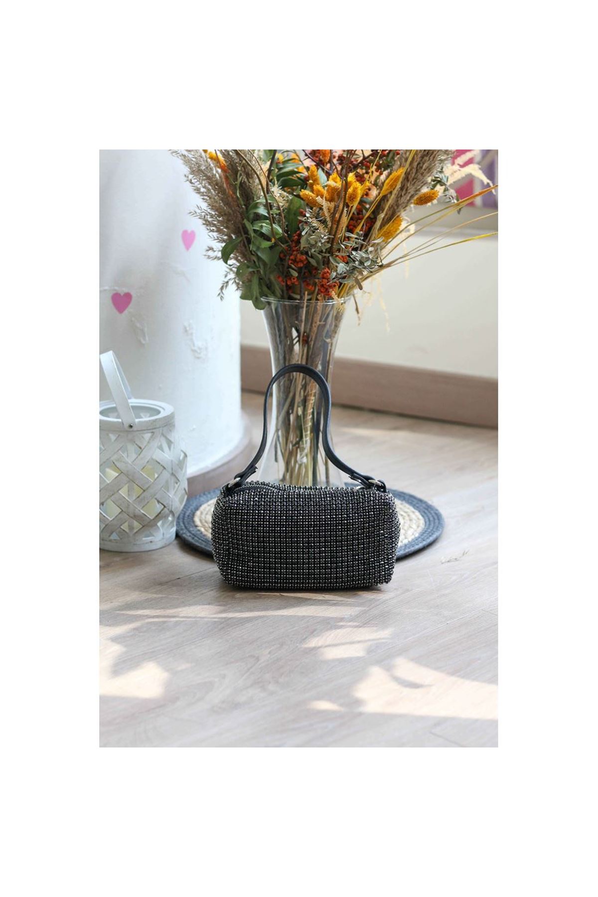 Siyah Özel Form Taşlı Abiye Çanta