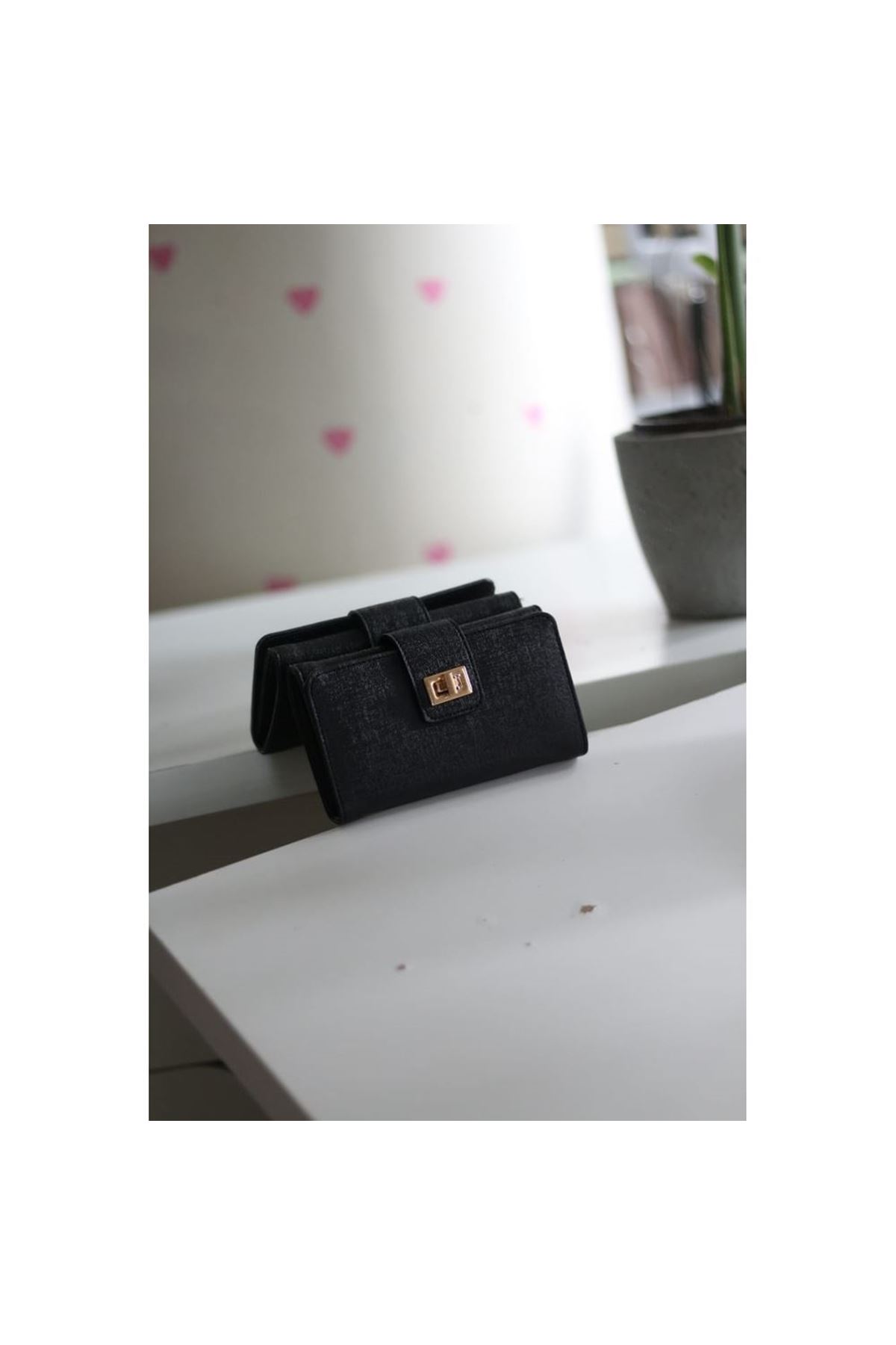 Kadın Siyah Gold Aksesuar Detaylı Cüzdan