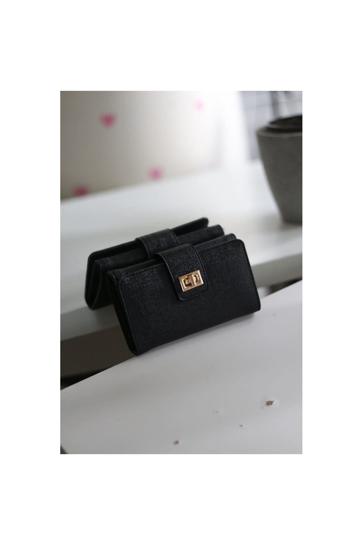 Kadın Siyah Gold Aksesuar Detaylı Cüzdan