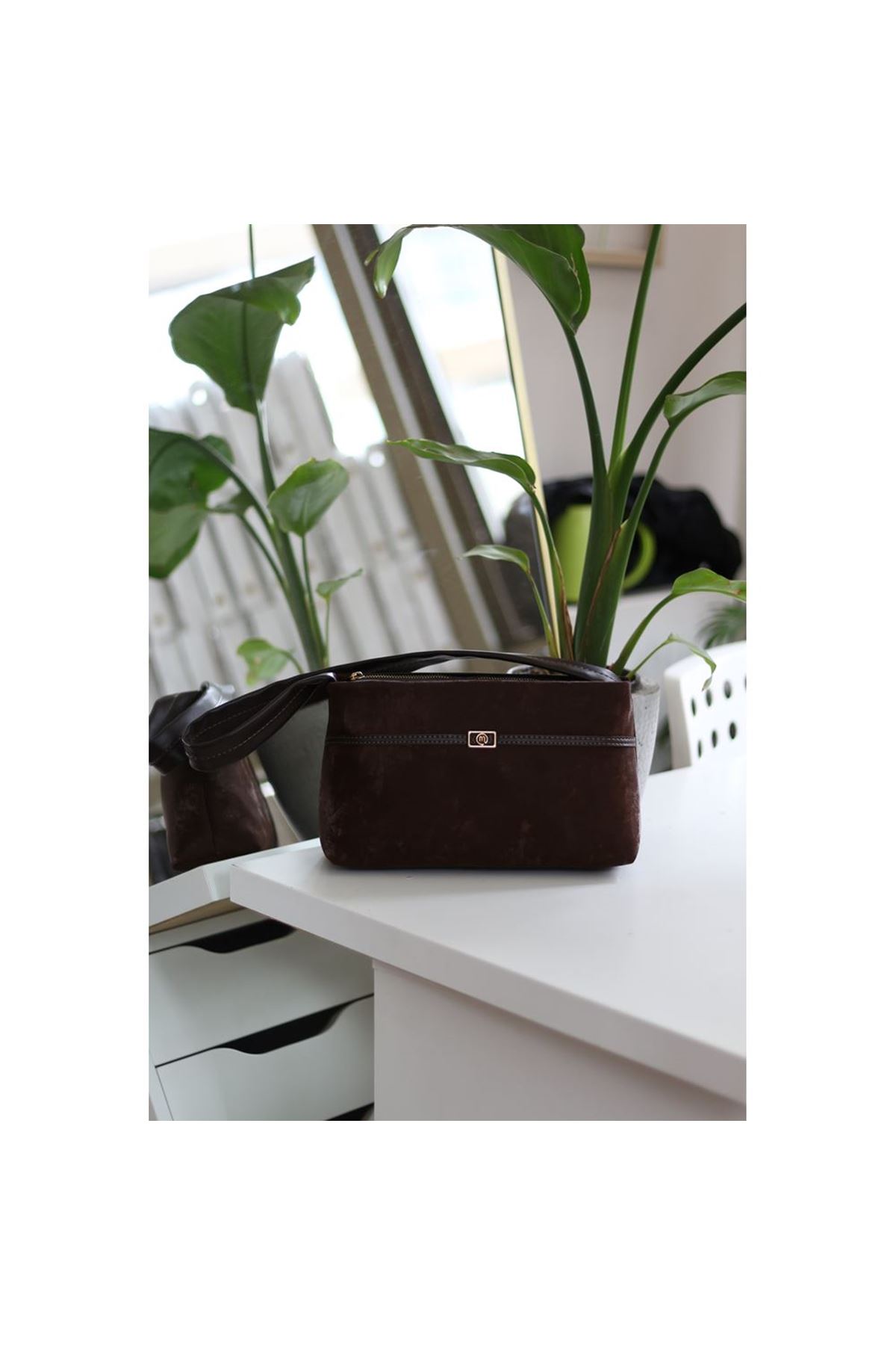 Kadın Acı Kahve Yumuşak Doku Eskitme Desenli Omuz Çantası