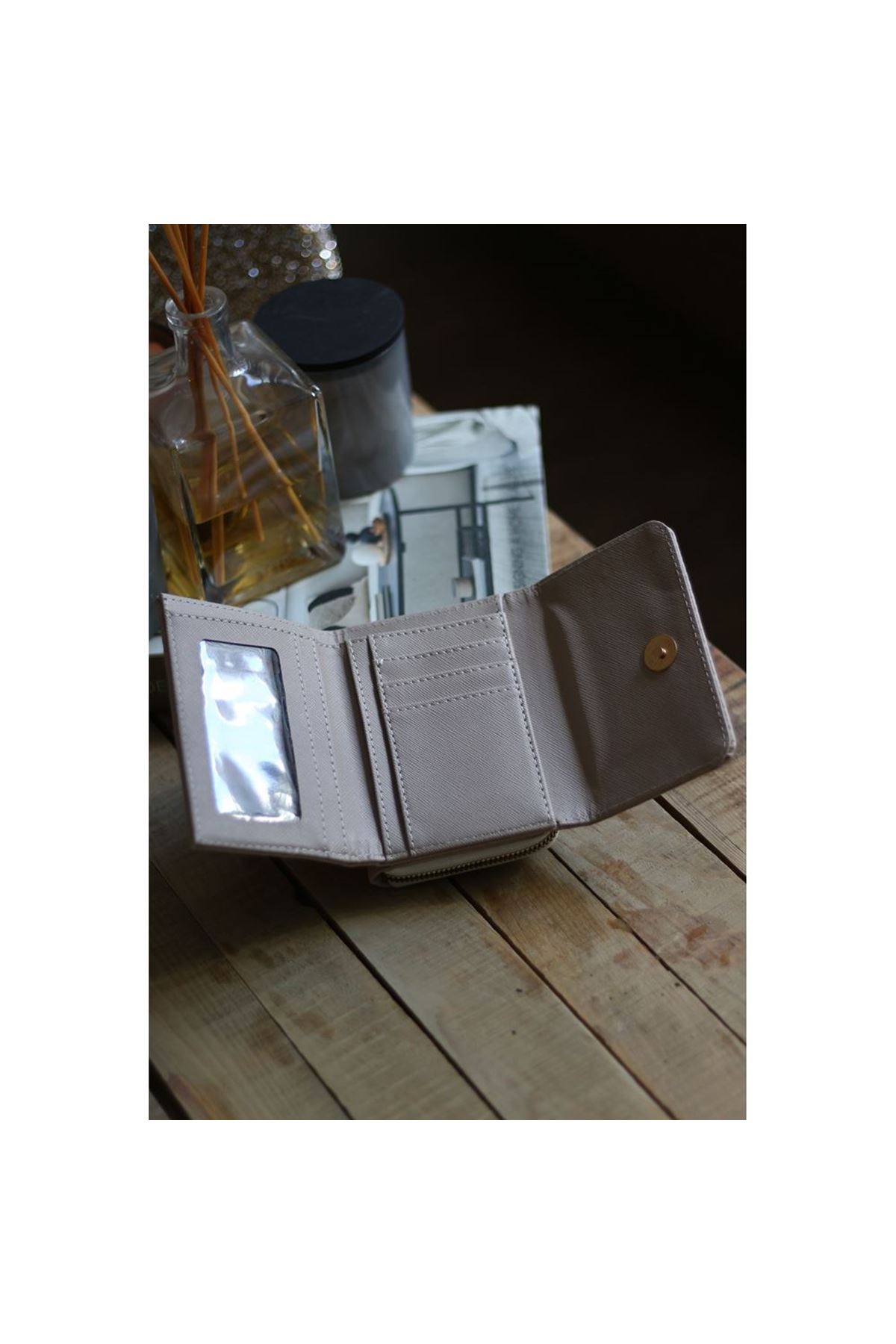 Kadın Vizon Kartlık Detaylı Mini Cüzdan