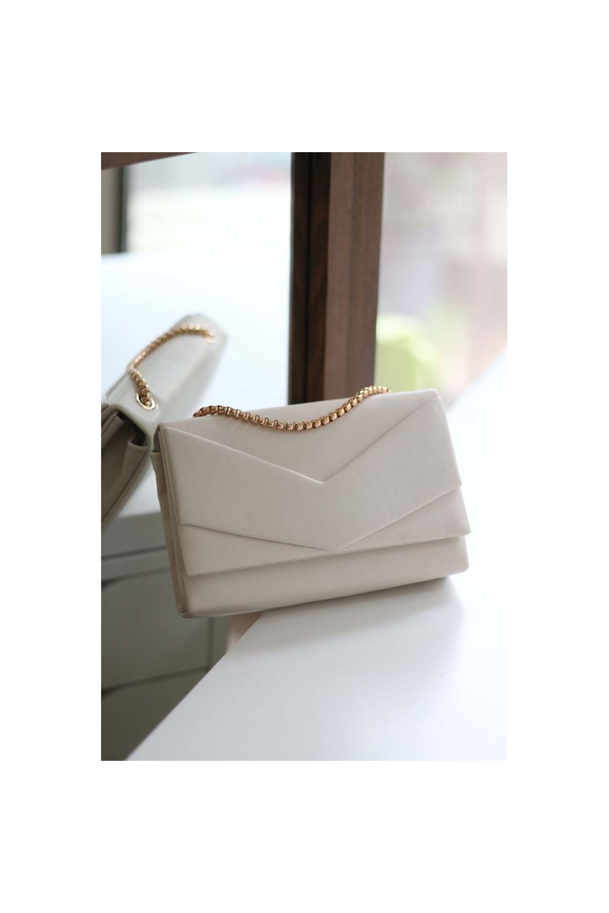 Kadın Krem Zarf Kutu Omuz Çantası