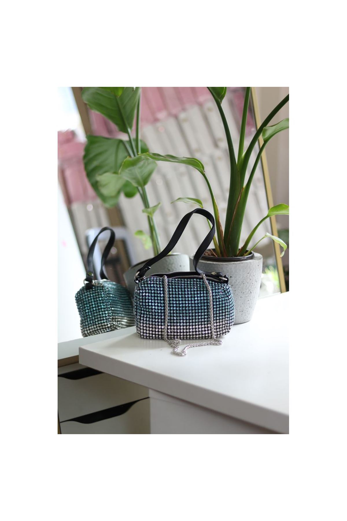 Kadın Silver Mavi 2 Renkli Detaylı Deri Askılı Taşlı Abiye Omuz Çantası