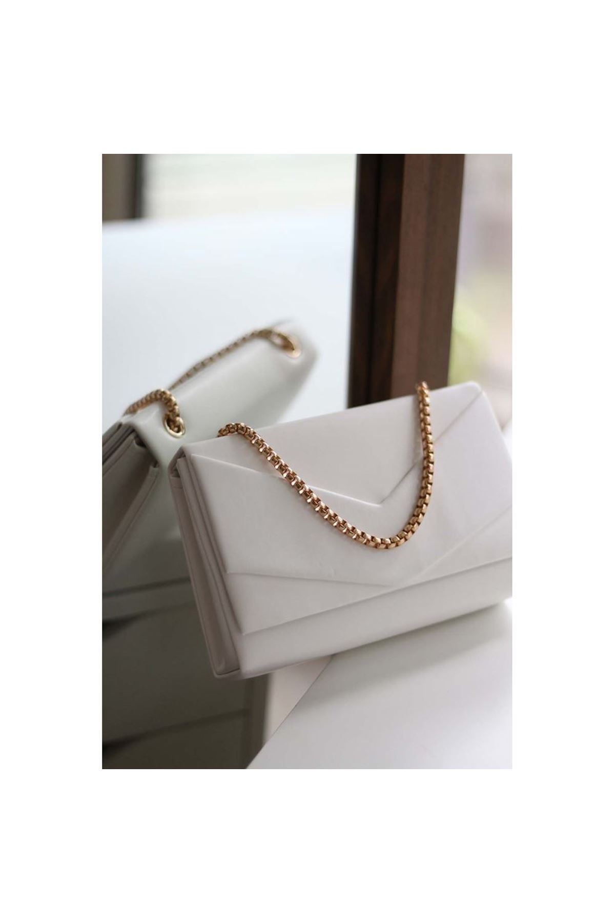 Kadın Beyaz Zarf Kutu Omuz Çantası