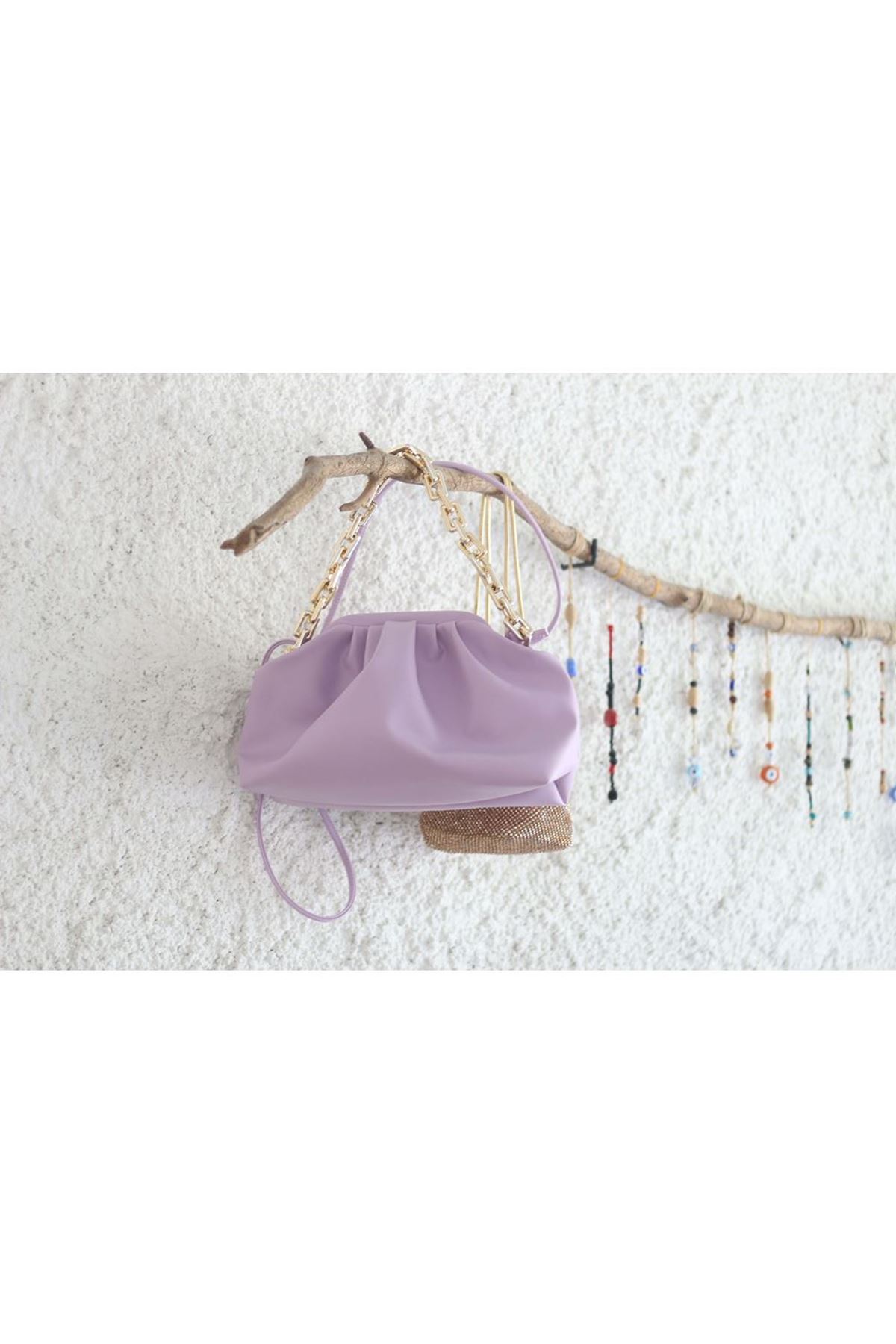 Lila Gold Zincir Detay Bohça Form Çanta
