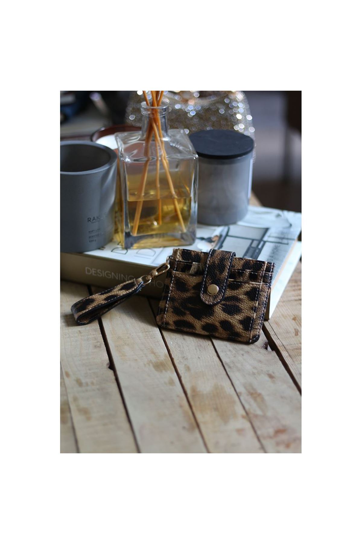 Kadın Leopar Mini Maskot Kartlık