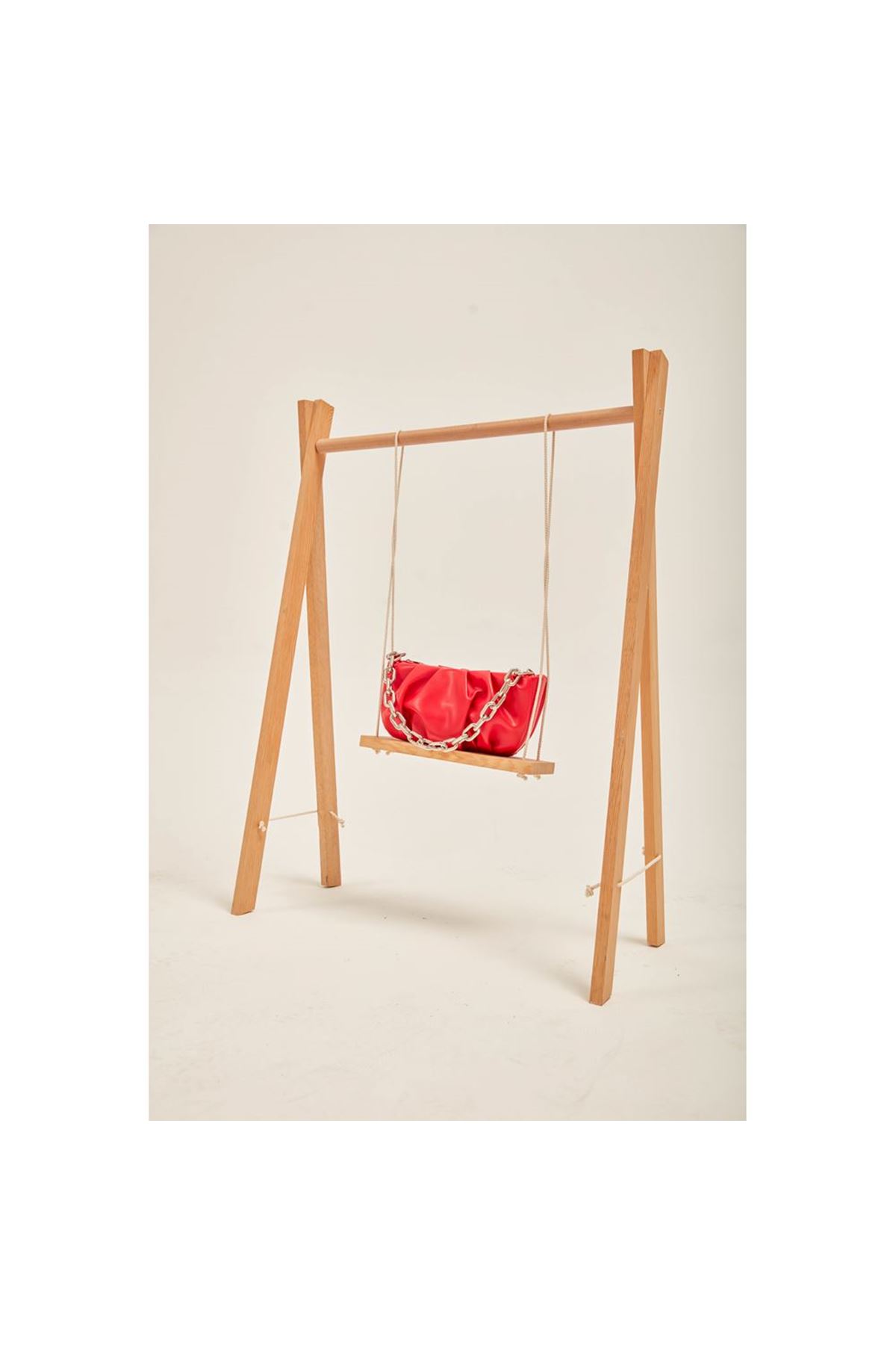 Kırmızı Silver Zincir Detaylı Askılı Çanta