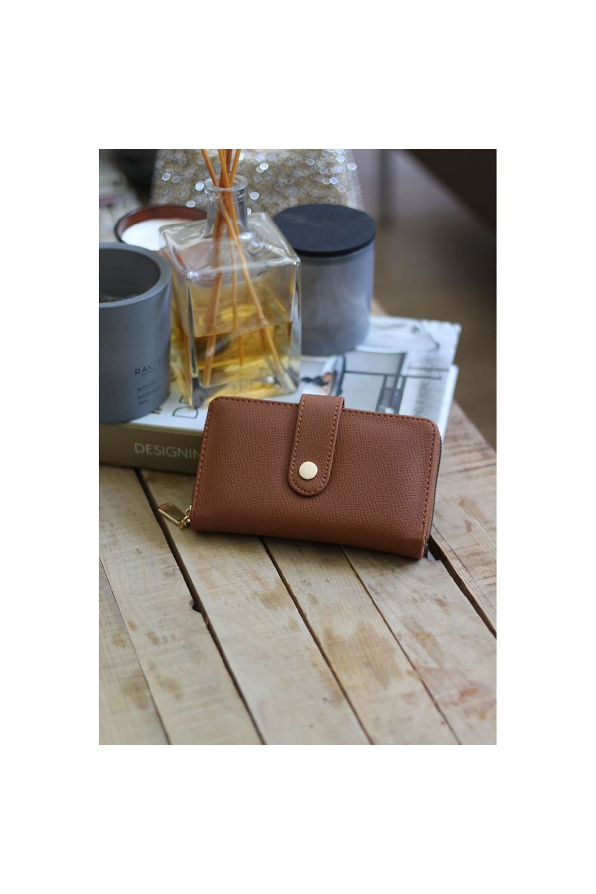 Kadın Taba Kartlık Detaylı Orta Boy Cüzdan