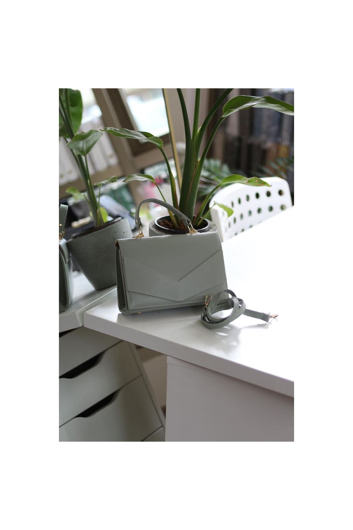 Kadın Mint Zarf Tutma Saplı Omuz Çantası