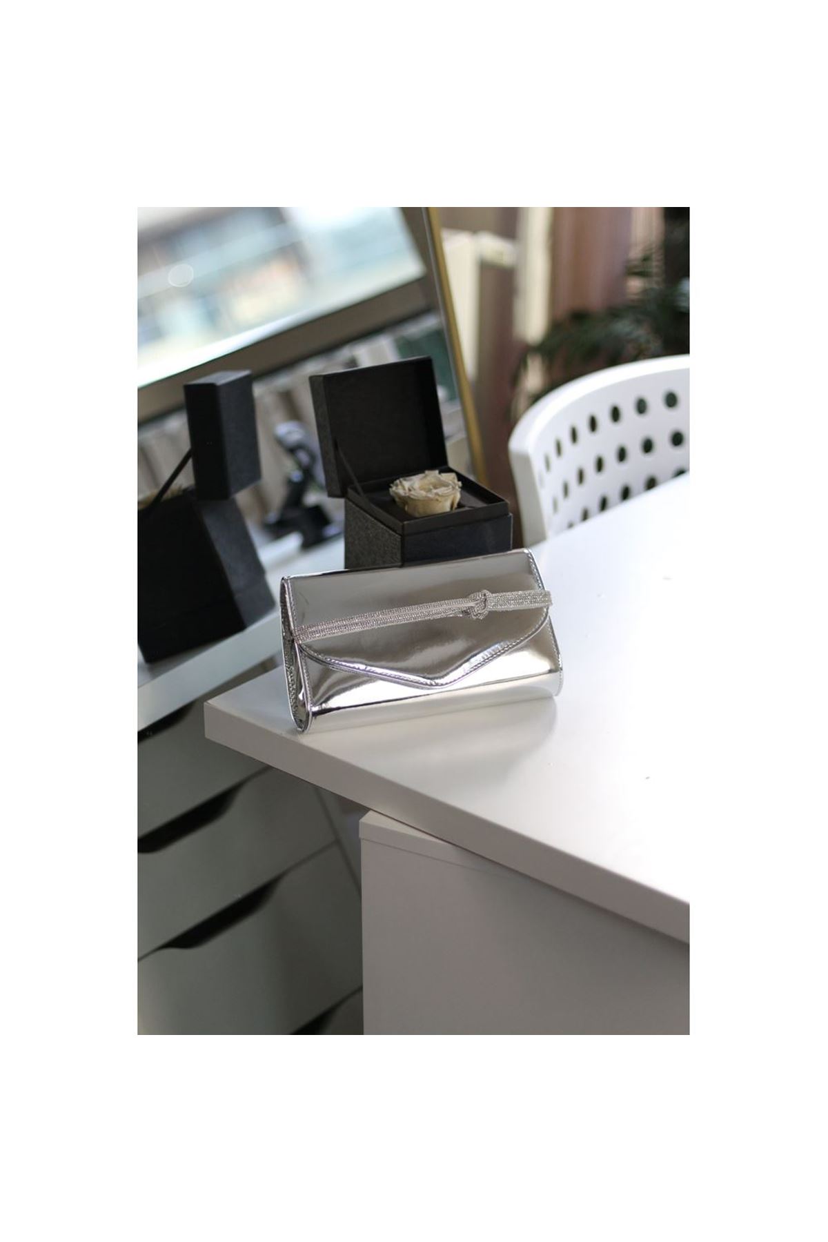 Kadın Silver Rugan Taş Şerit Detaylı Abiye el Omuz Çantası