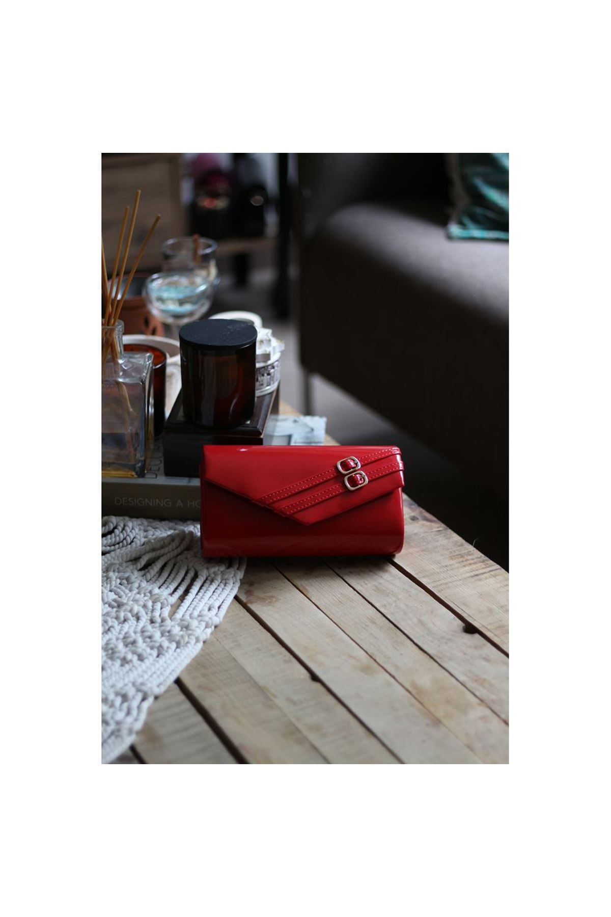 Kadın Kırmızı Rugan Çift Kemer Detaylı Abiye El Çantası