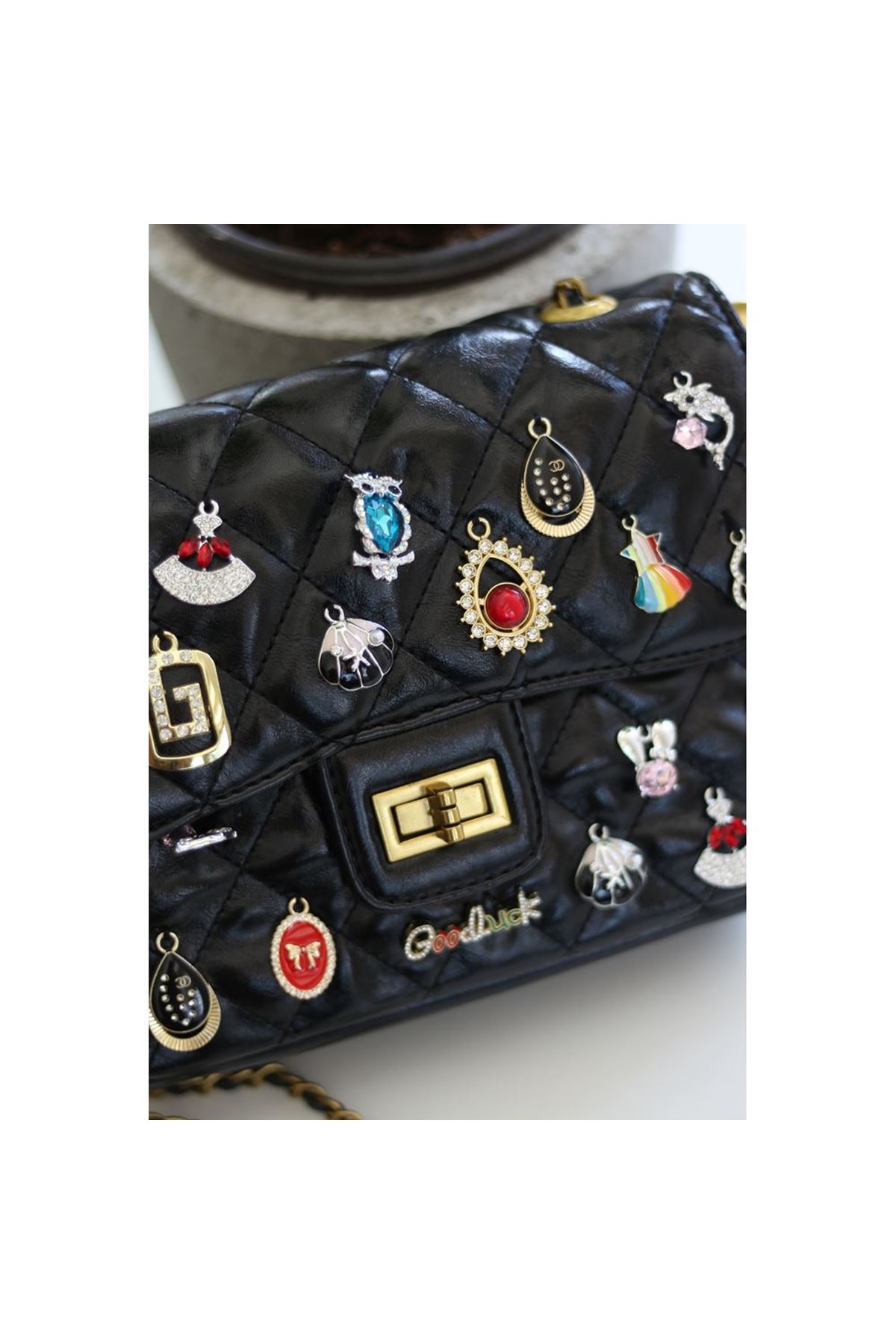 Kadın Siyah Taş Aksesuar Detaylı Ayarlanabilir Askılı Omuz Çantası