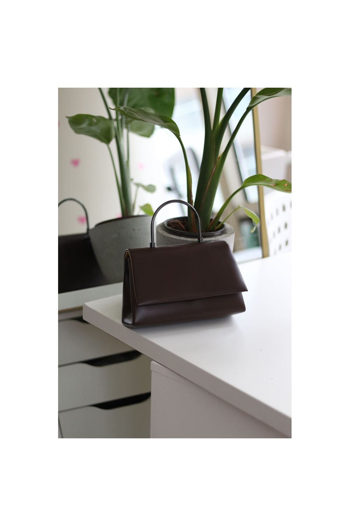 Kadın Acı Kahve Mat Deri Metal Sap Detaylı El &amp;amp; Omuz Çantası