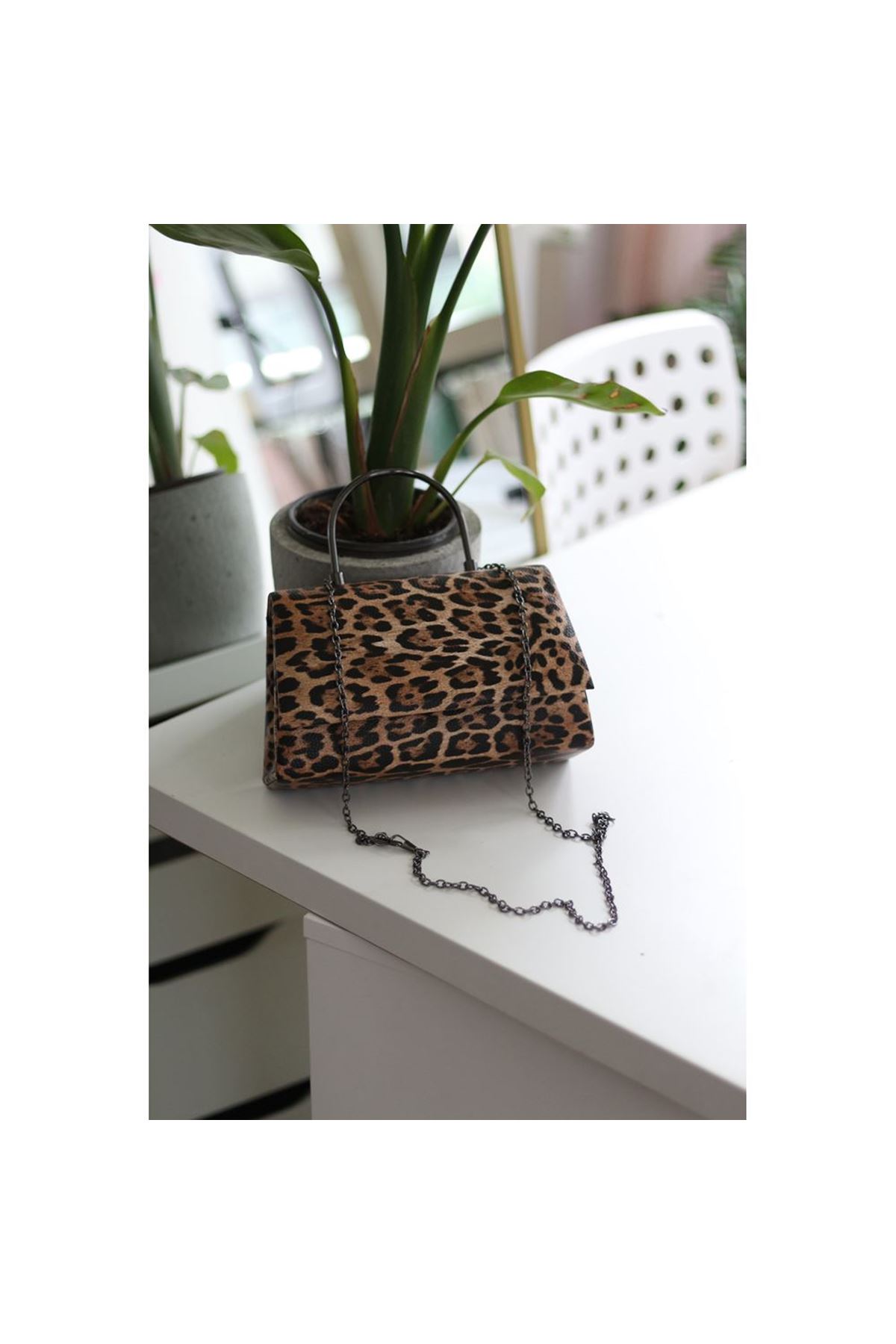Kadın Leopar Mat Deri Metal Sap Detaylı El &amp;amp; Omuz Çantası