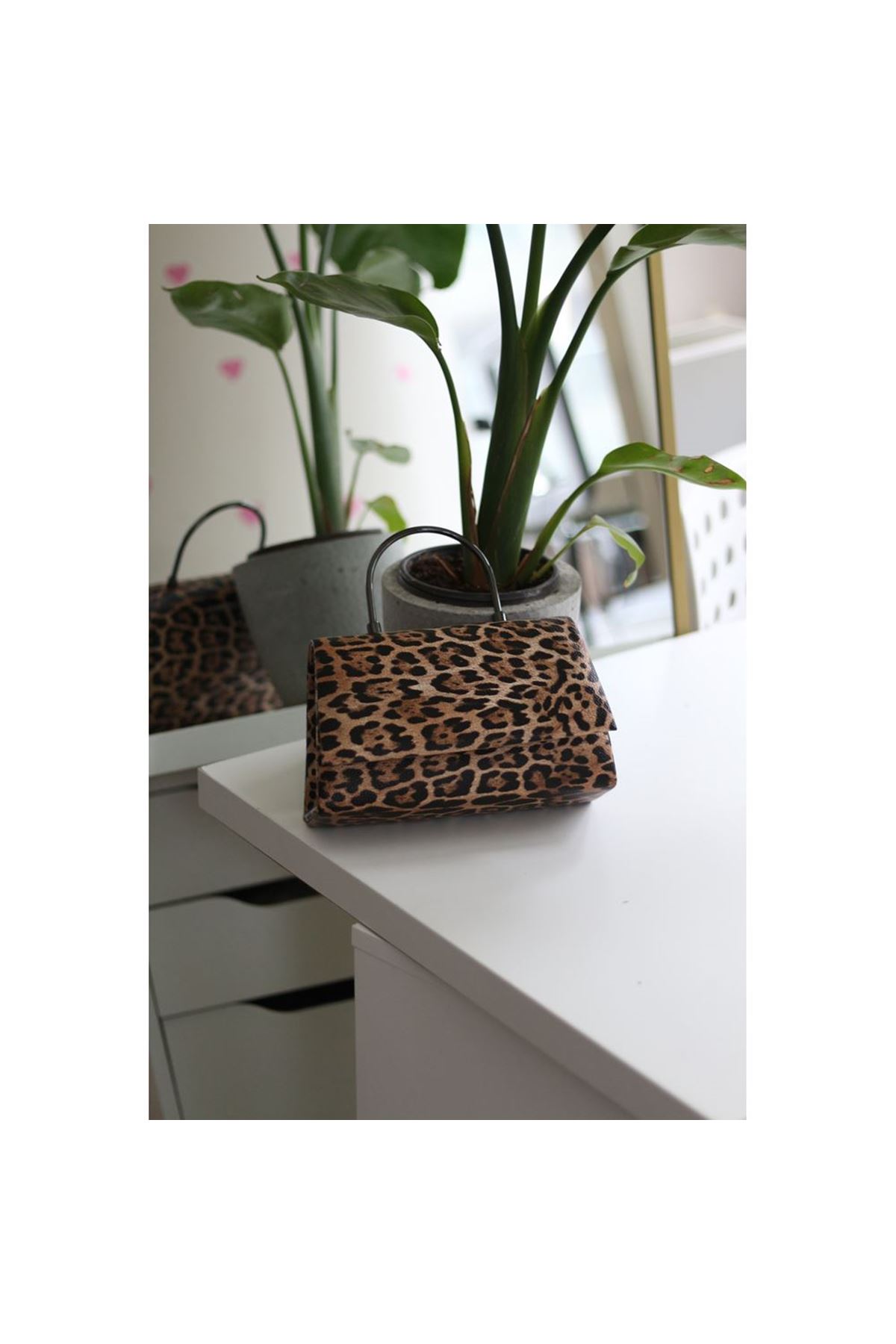 Kadın Leopar Mat Deri Metal Sap Detaylı El &amp;amp; Omuz Çantası