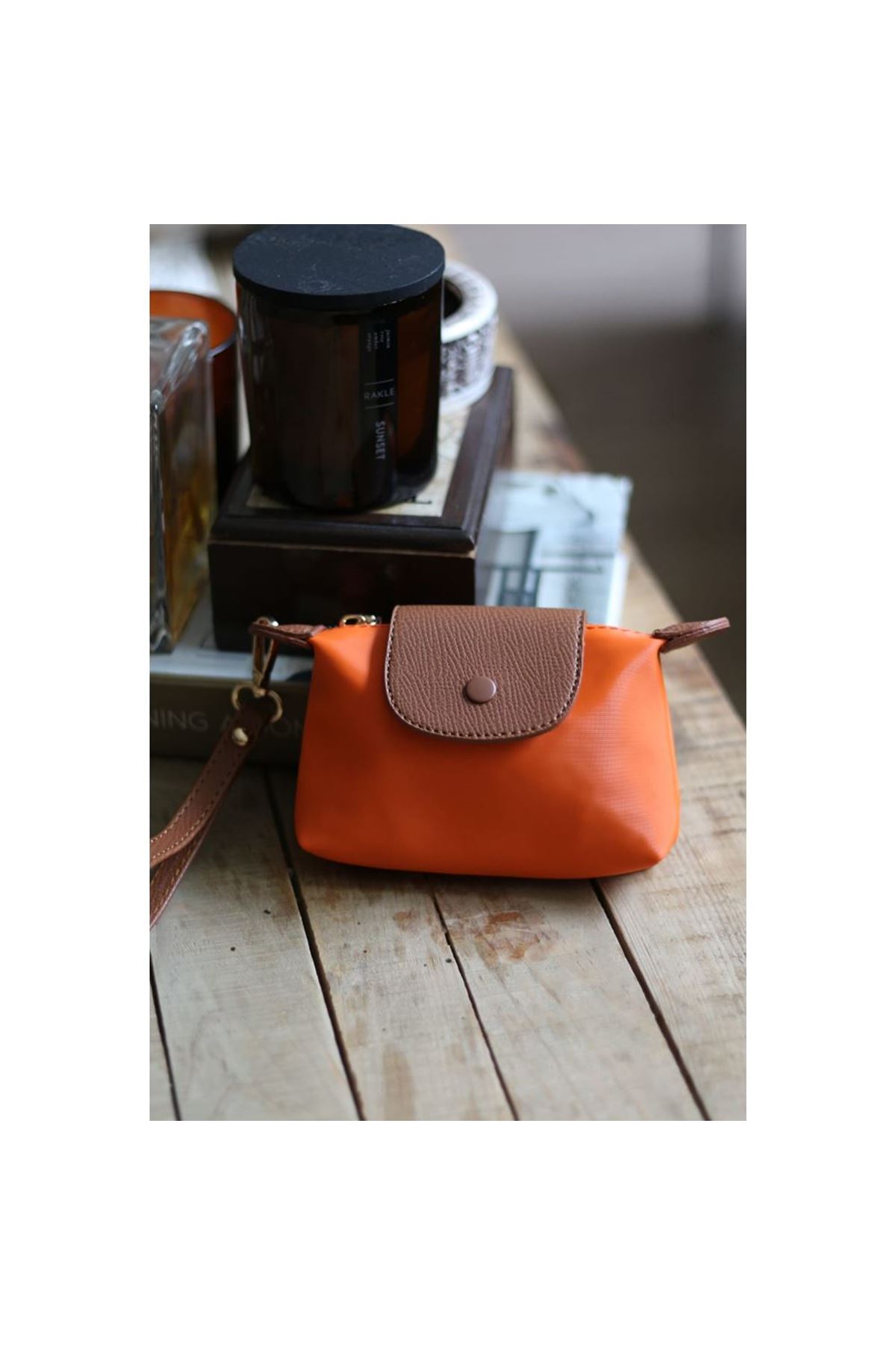 Turuncu Mini Pouch Düğme Detaylı Cüzdan