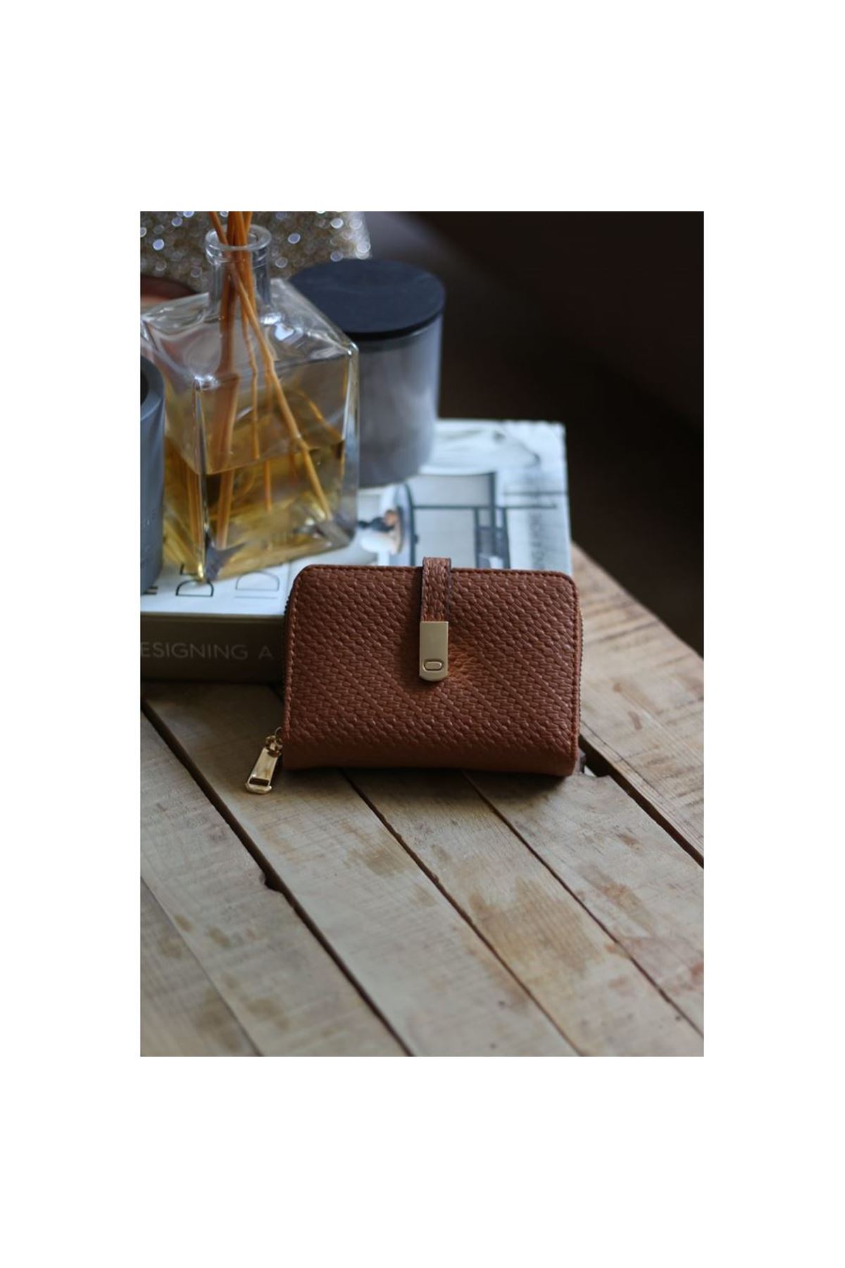 Kadın Taba Dokulu Kartlık Detaylı Küçük Boy Cüzdan