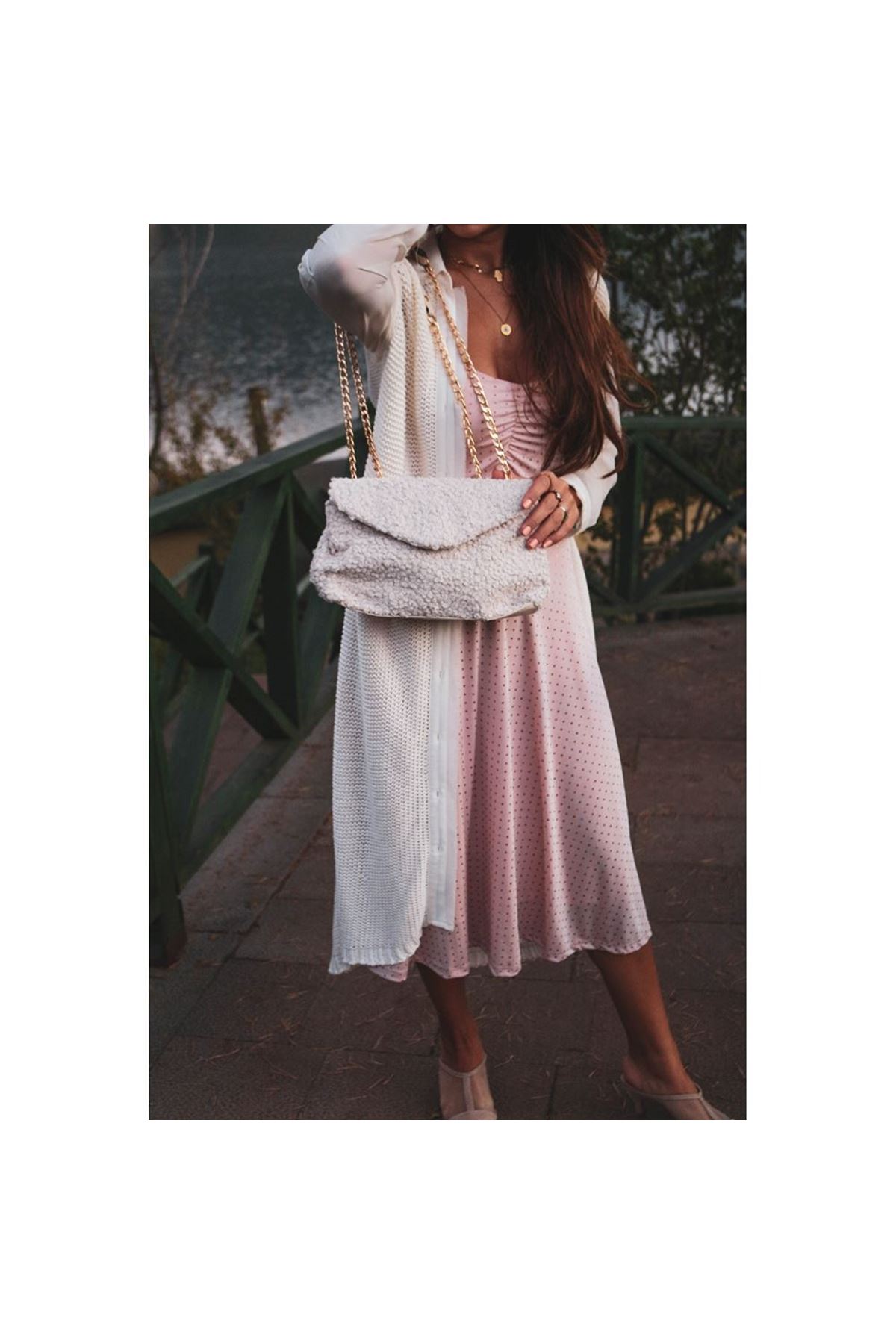 Krem Kırçıllı Peluş Omuz Çantası