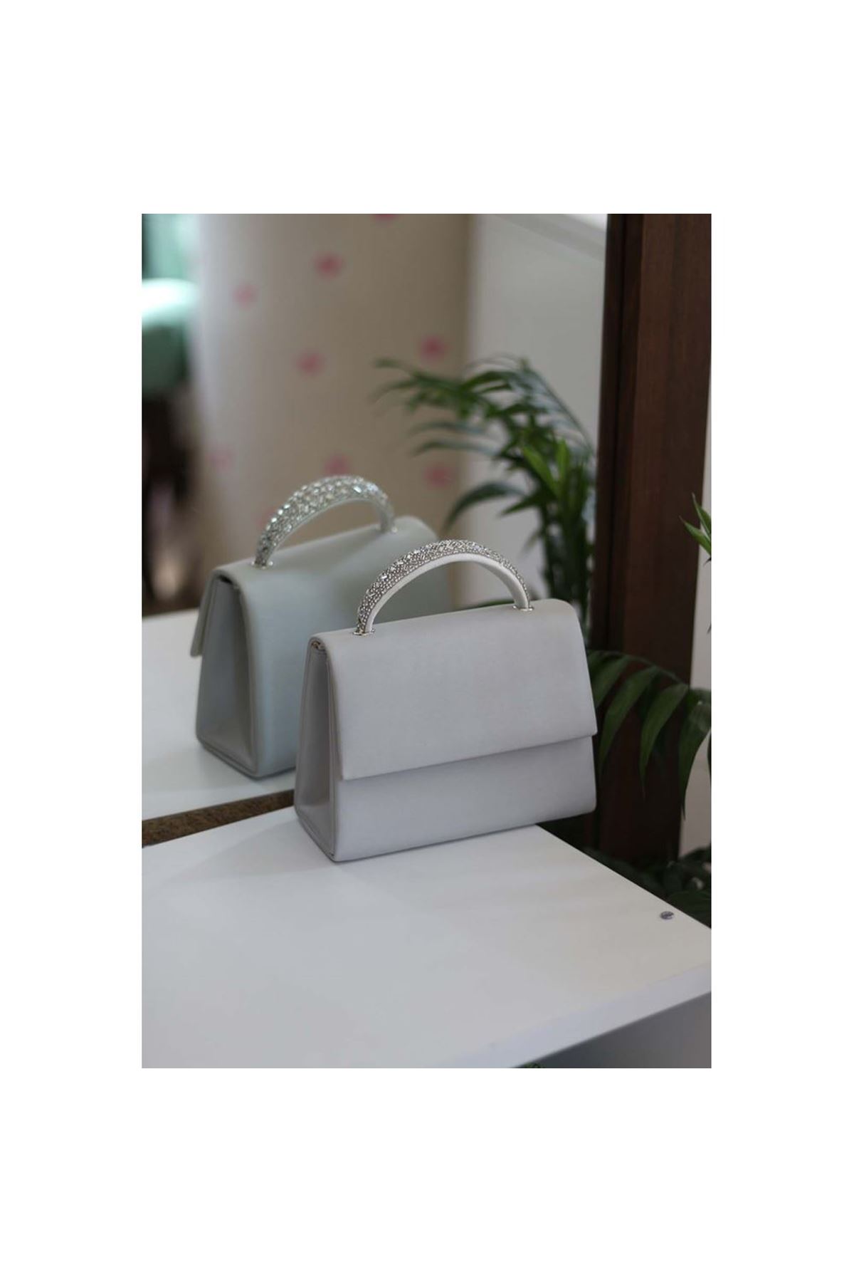 Kadın Gri Taş Tutma Detaylı Abiye Omuz Çantası