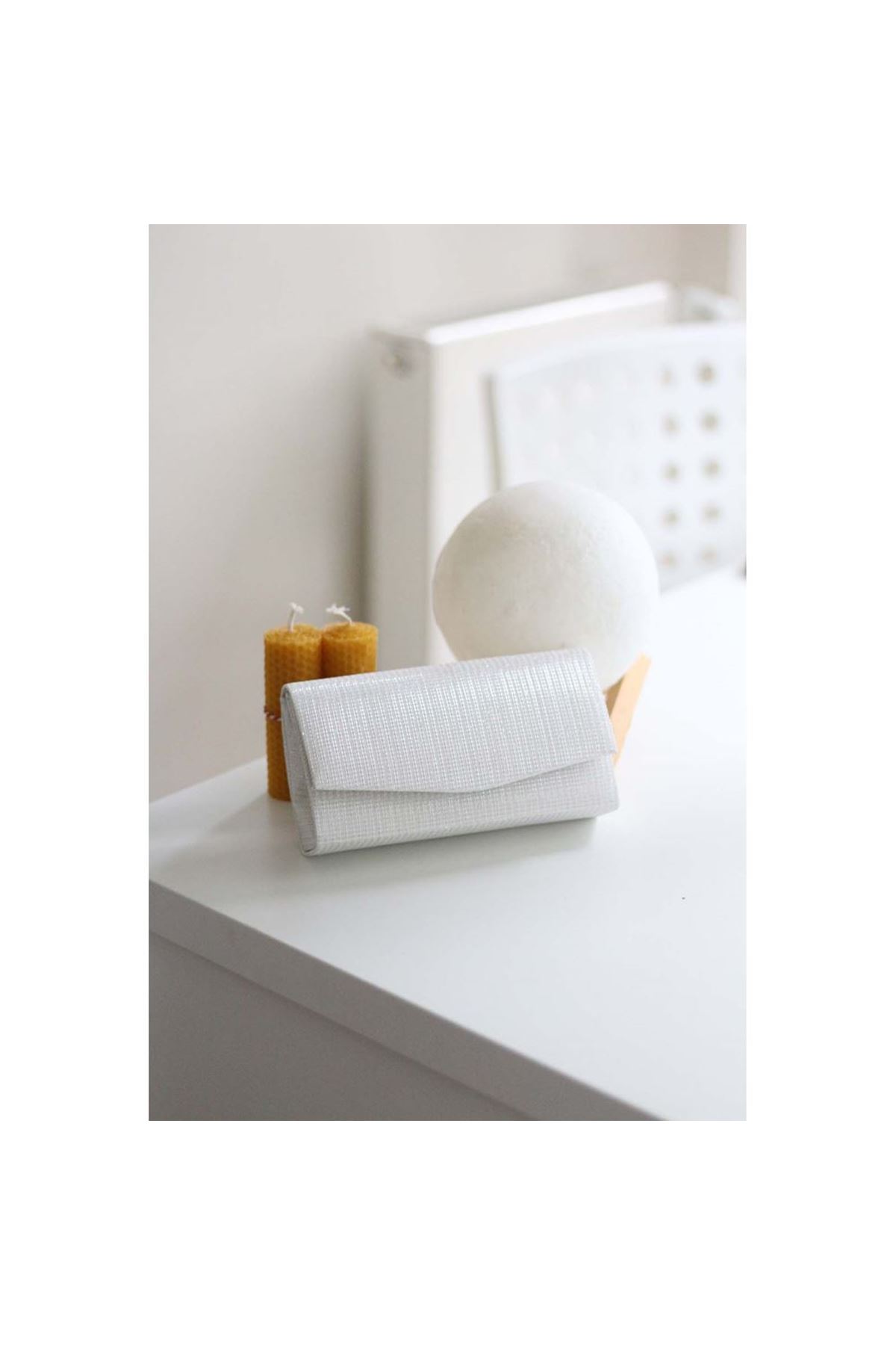 Kadın Simli Beyaz Mini Kutu Omuz Çantası