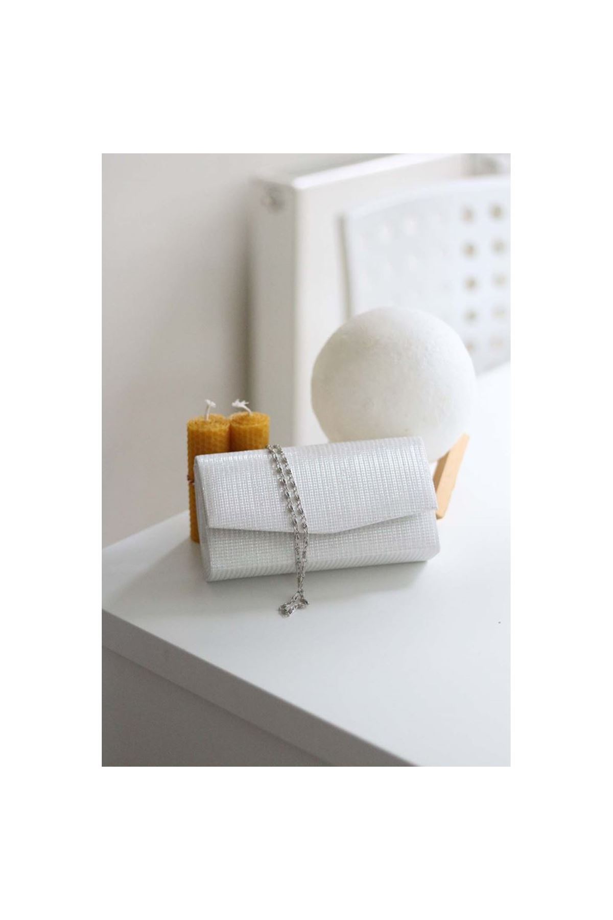 Kadın Simli Beyaz Mini Kutu Omuz Çantası