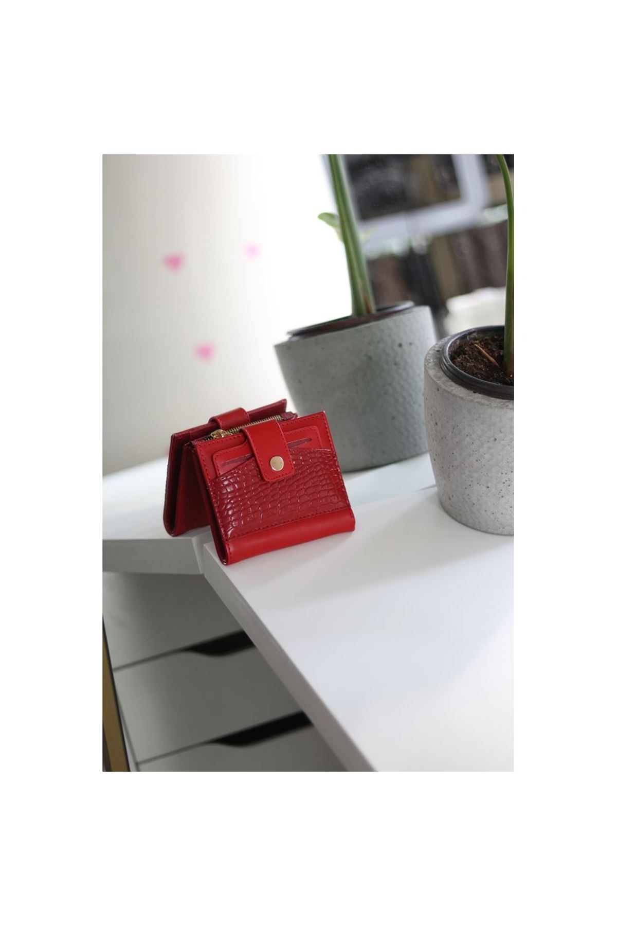 Kadın Kırmızı Kroko Desenli Kartlık Detaylı Kare Cüzdan