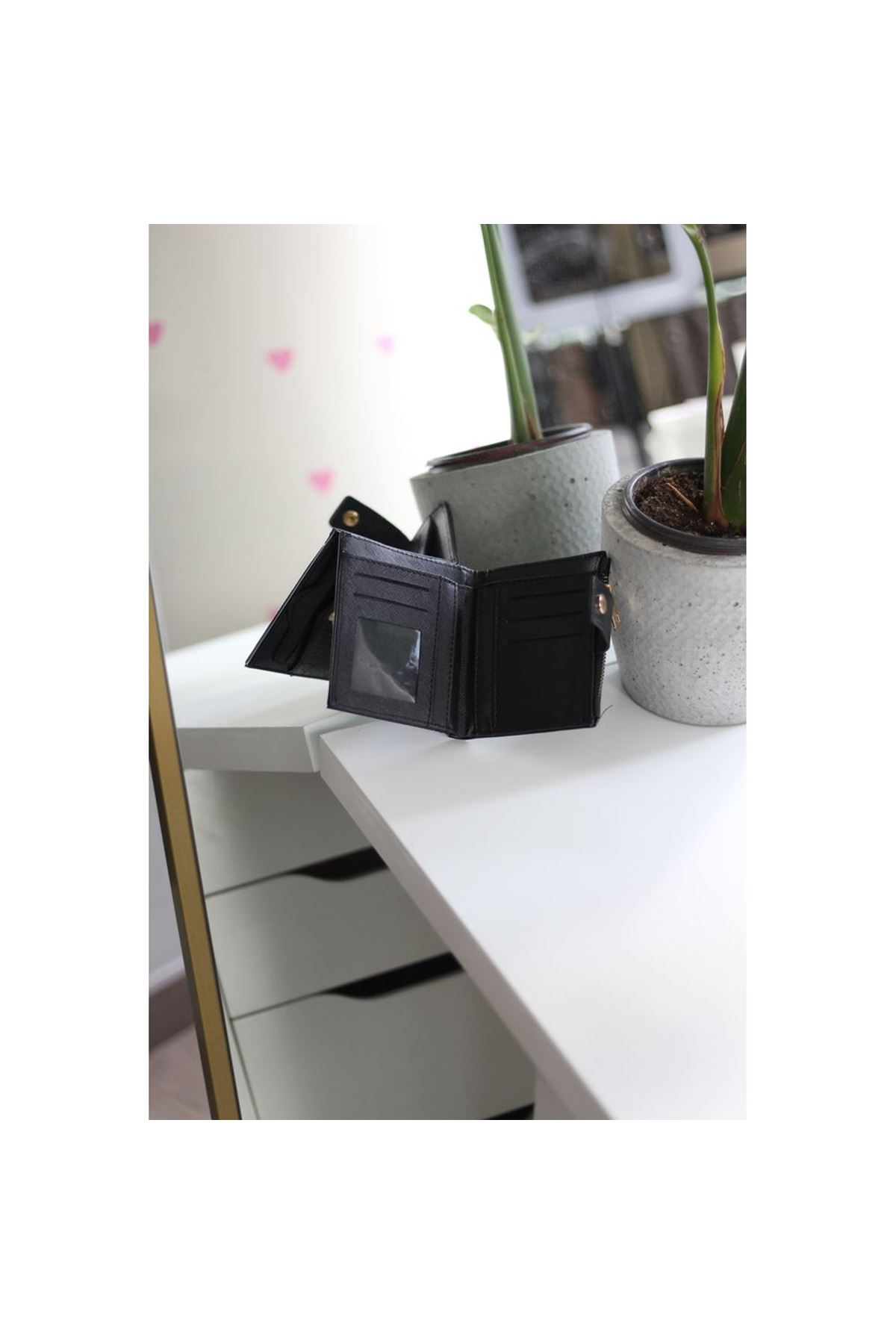 Kadın Siyah Kroko Desenli Kartlık Detaylı Kare Cüzdan