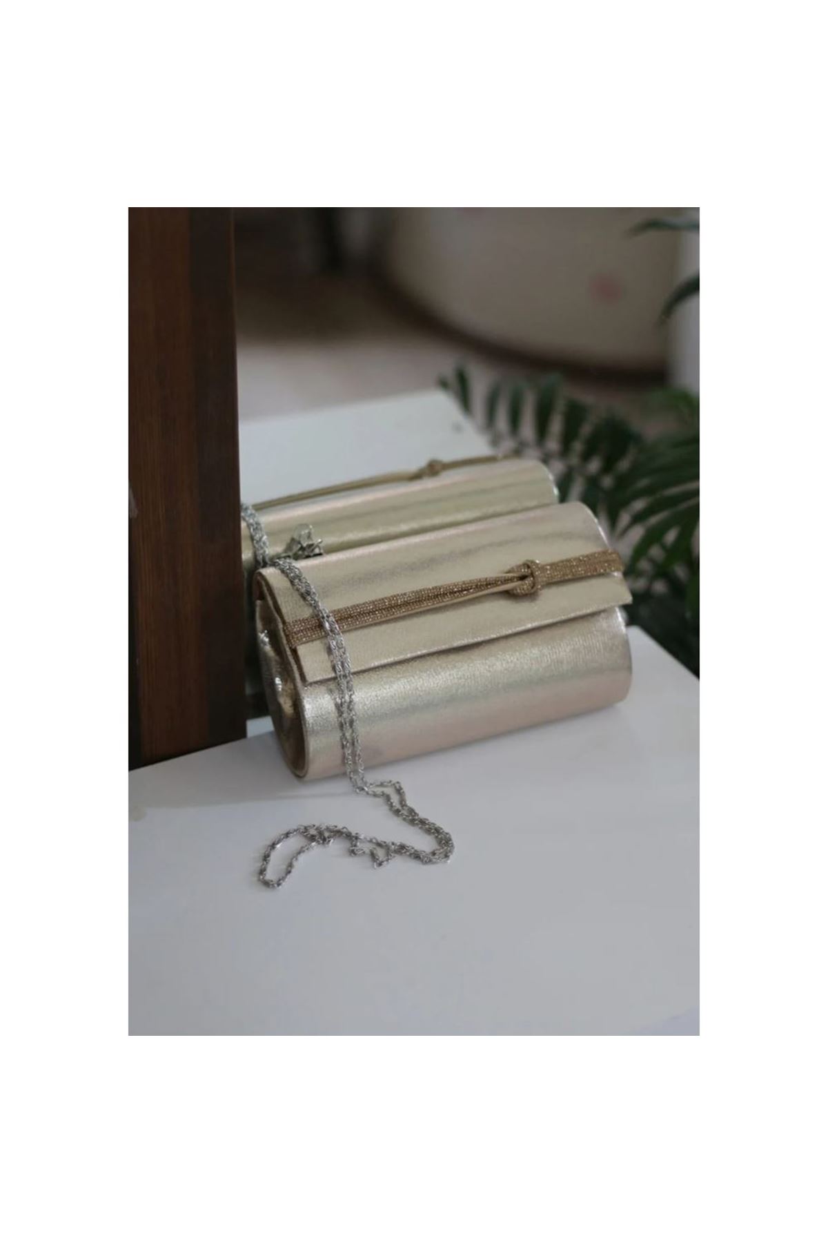 Kadın Gold Taş Detaylı Abiye Zincirli Çanta