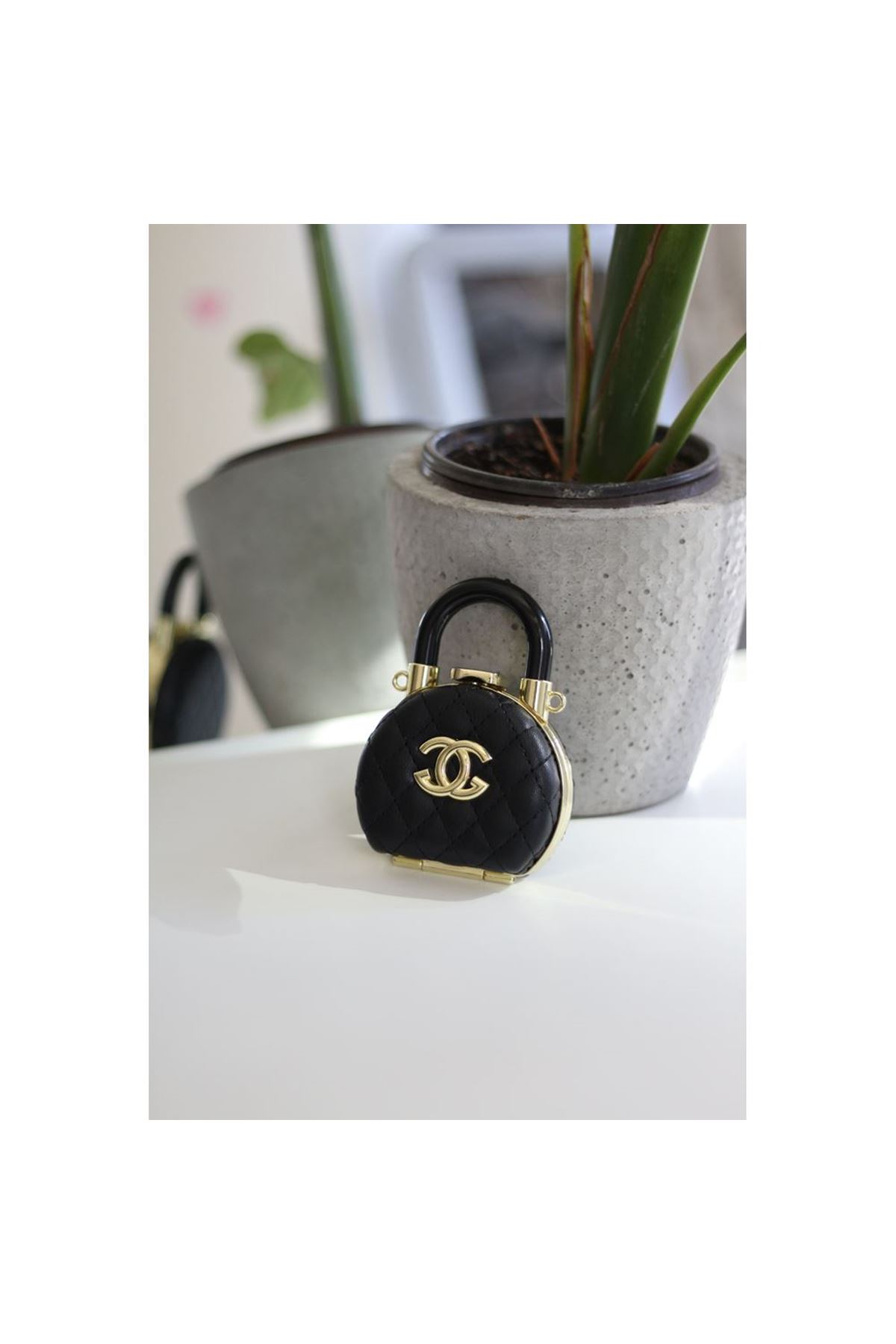 Gold Aksesuar Siyah Kapitone Mini Charm Aynalı Çanta Aksesuarı