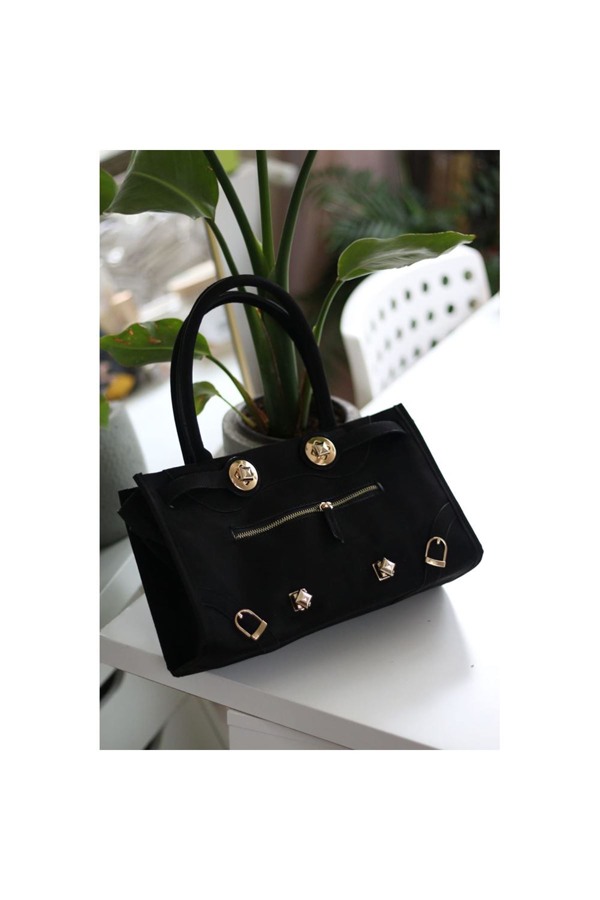 Kadın Siyah Süet Gold Aksesuar Fermuar Detaylı Omuz Çantası