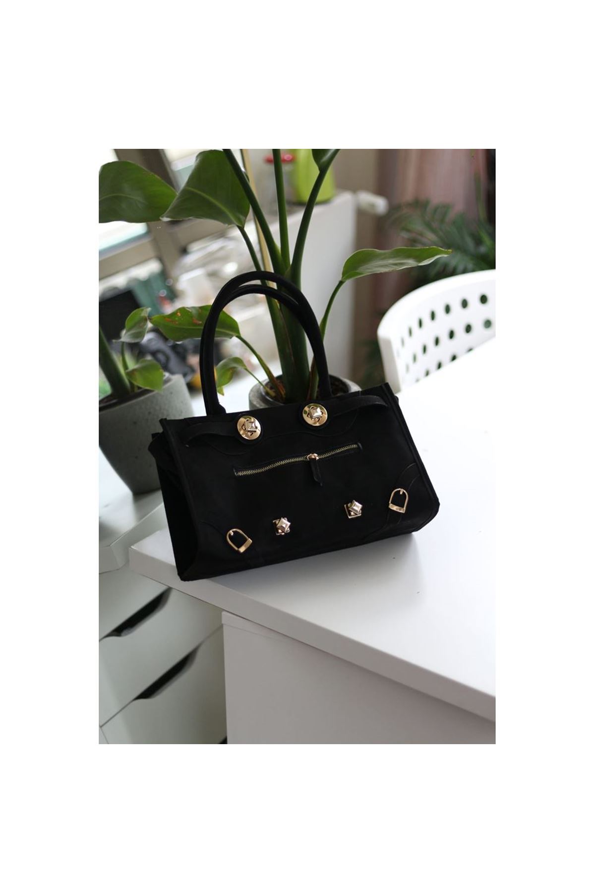 Kadın Siyah Süet Gold Aksesuar Fermuar Detaylı Omuz Çantası