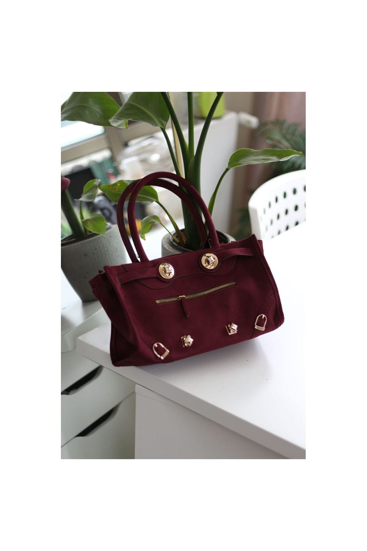 Kadın Bordo Süet Gold Aksesuar Fermuar Detaylı Omuz Çantası