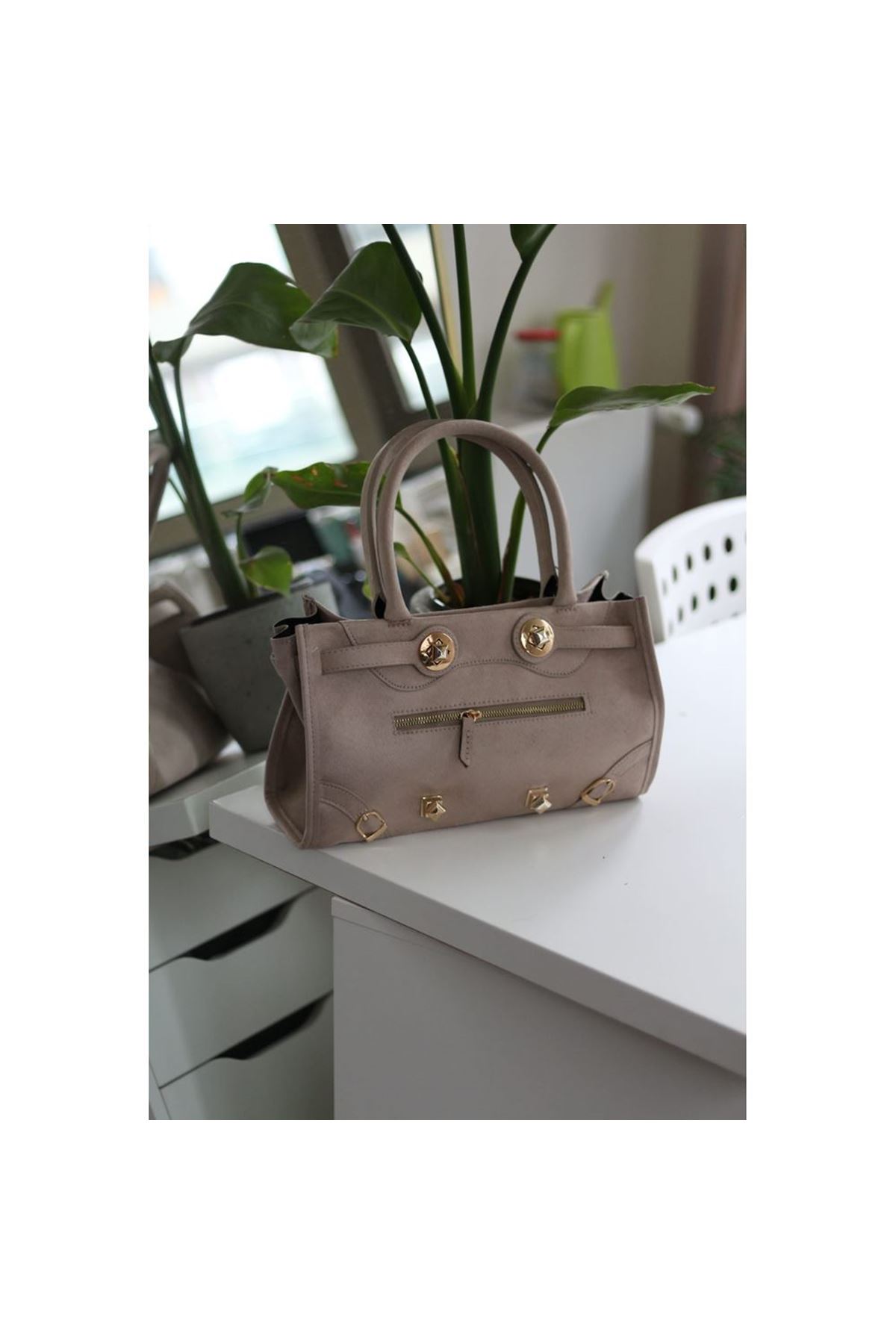 Kadın Vizon Süet Gold Aksesuar Fermuar Detaylı Omuz Çantası