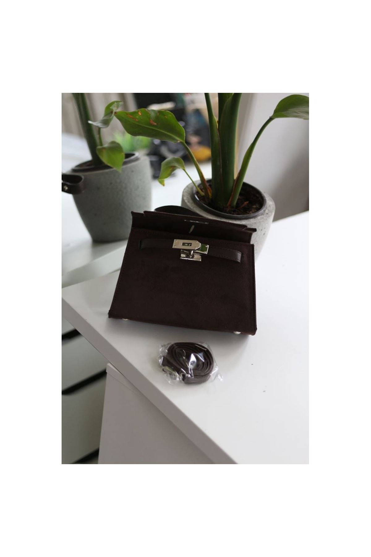 Kadın Acı Kahve Süet Özel Kilit Mekanizmalı El Omuz Çantası