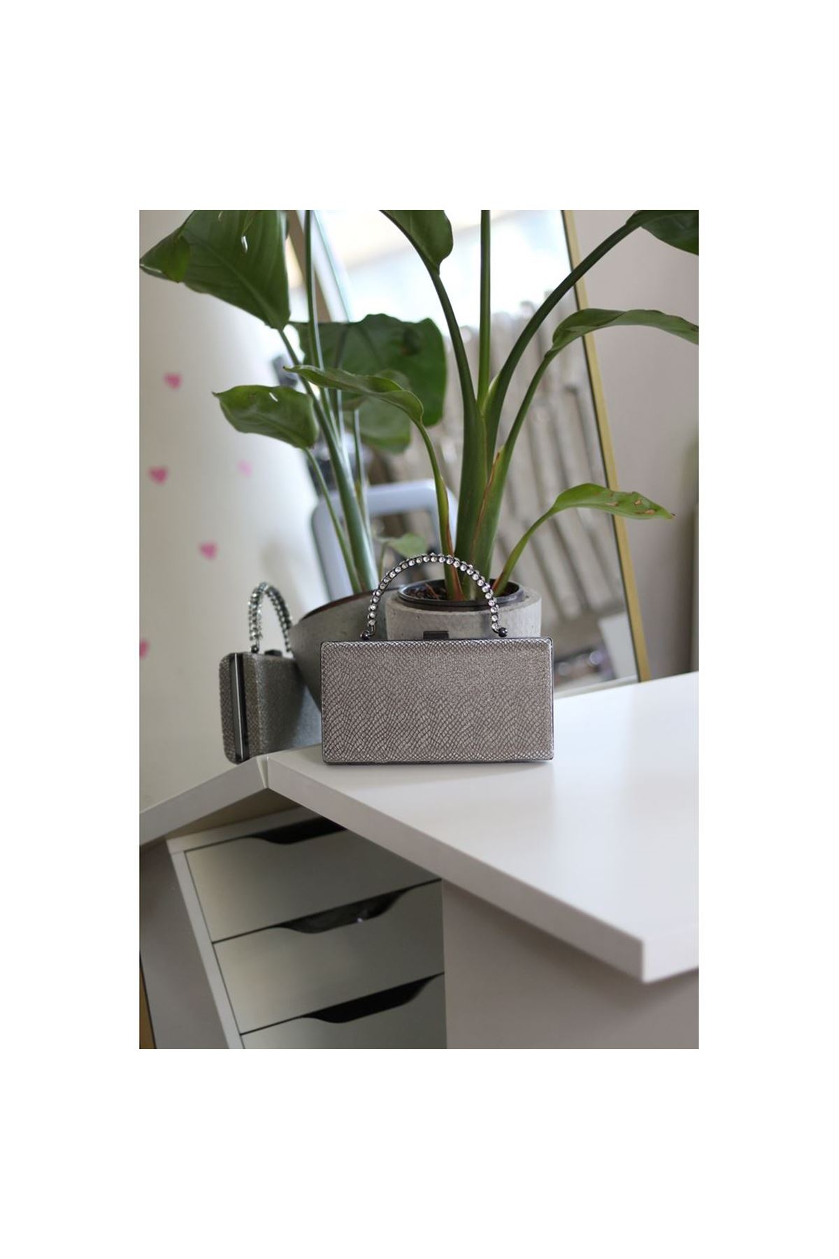 Kadın Platin Desenli Taş Kulplu Burslu Abiye El Çantası